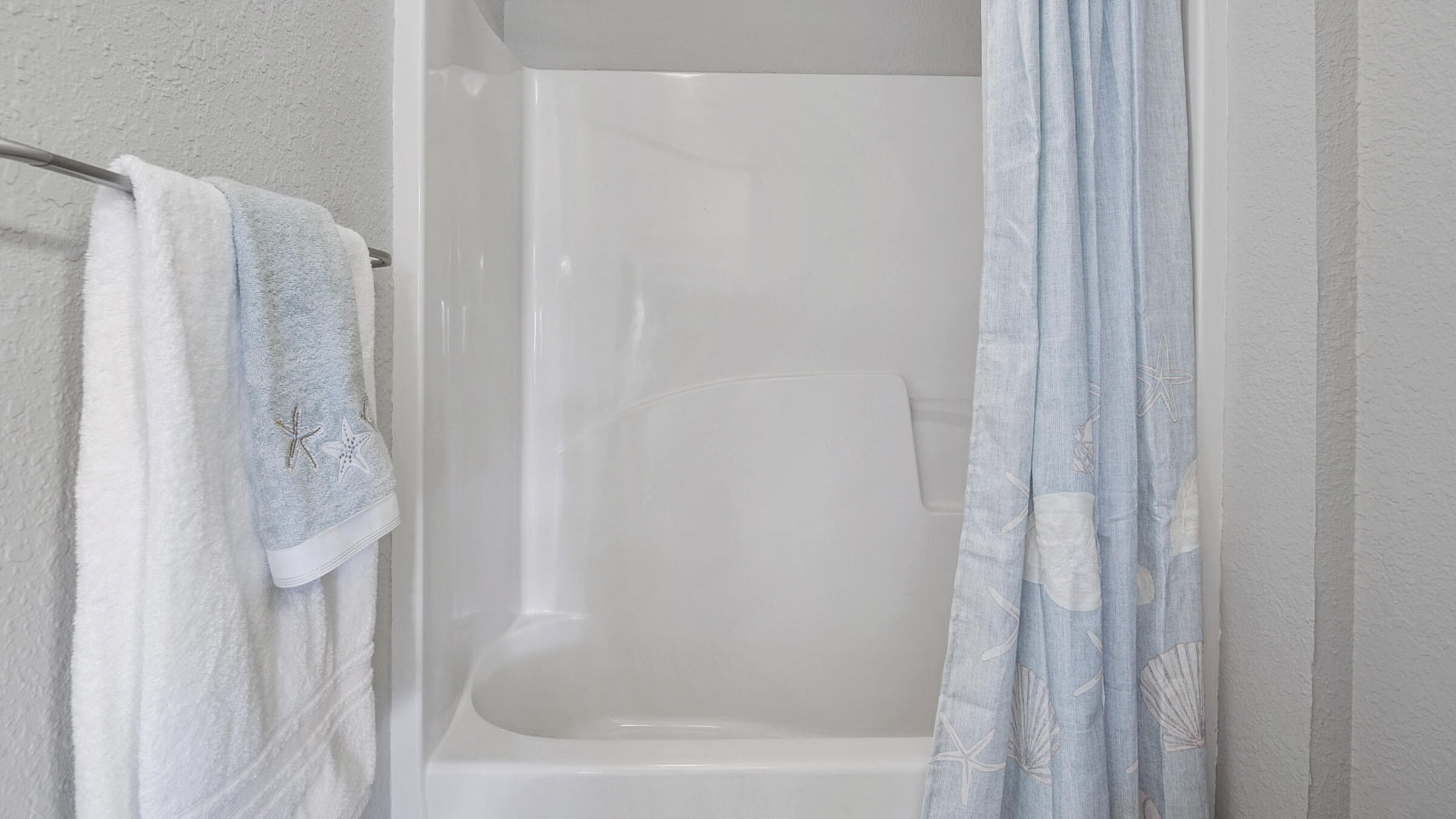 DRIFTWOOD ESTATES - Residential Lease