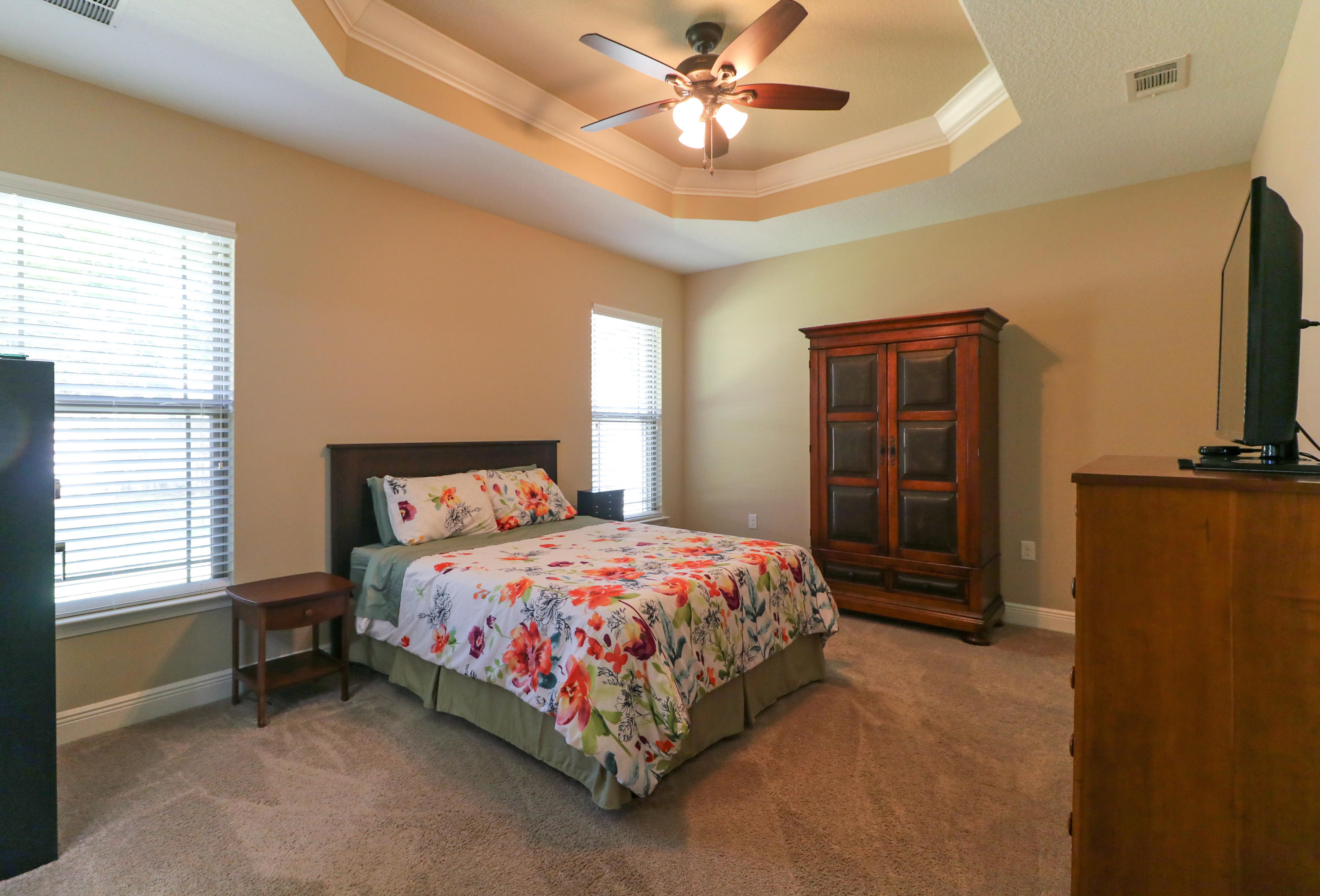 TOM BARROW - Residential