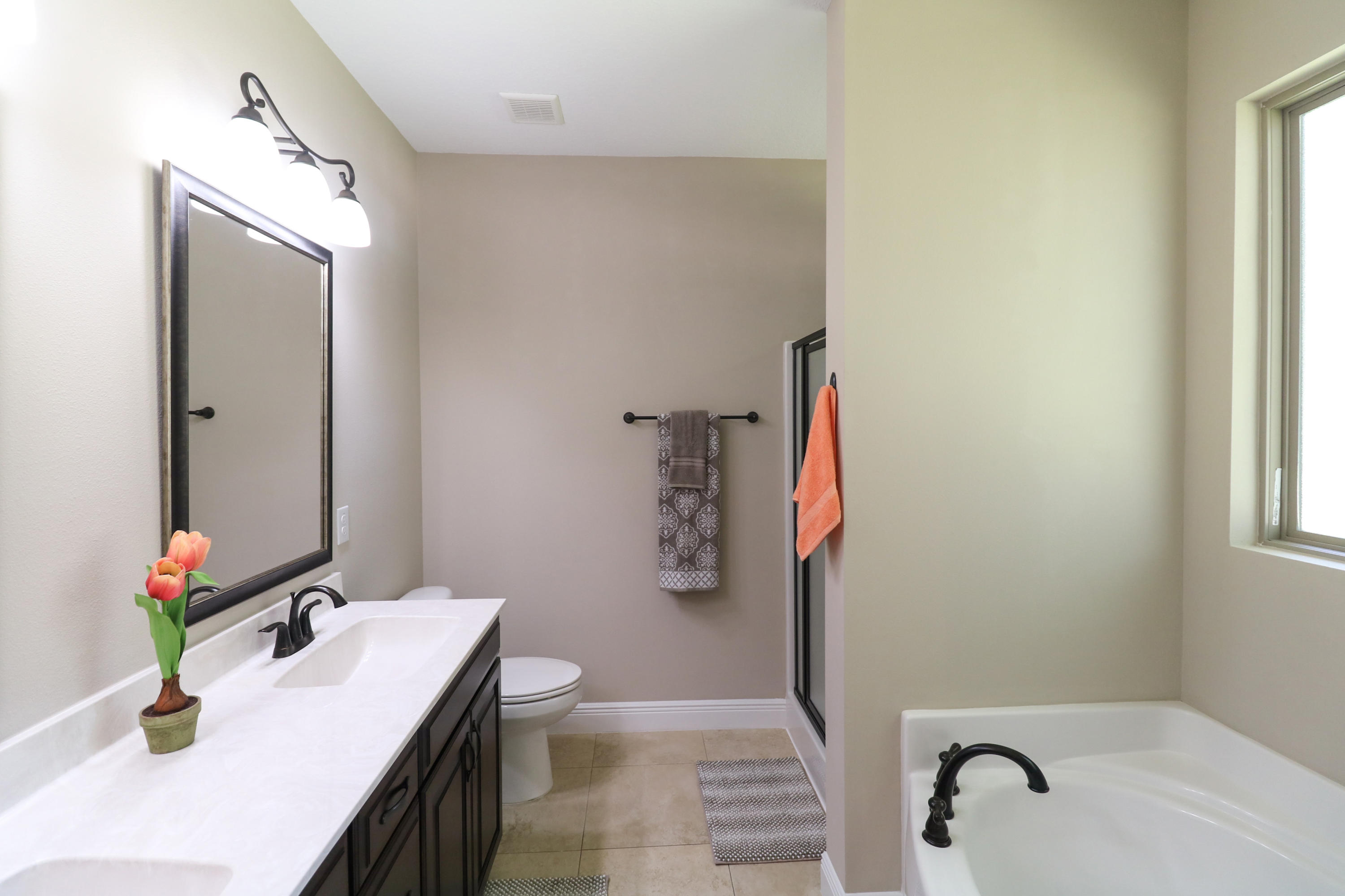 TOM BARROW - Residential