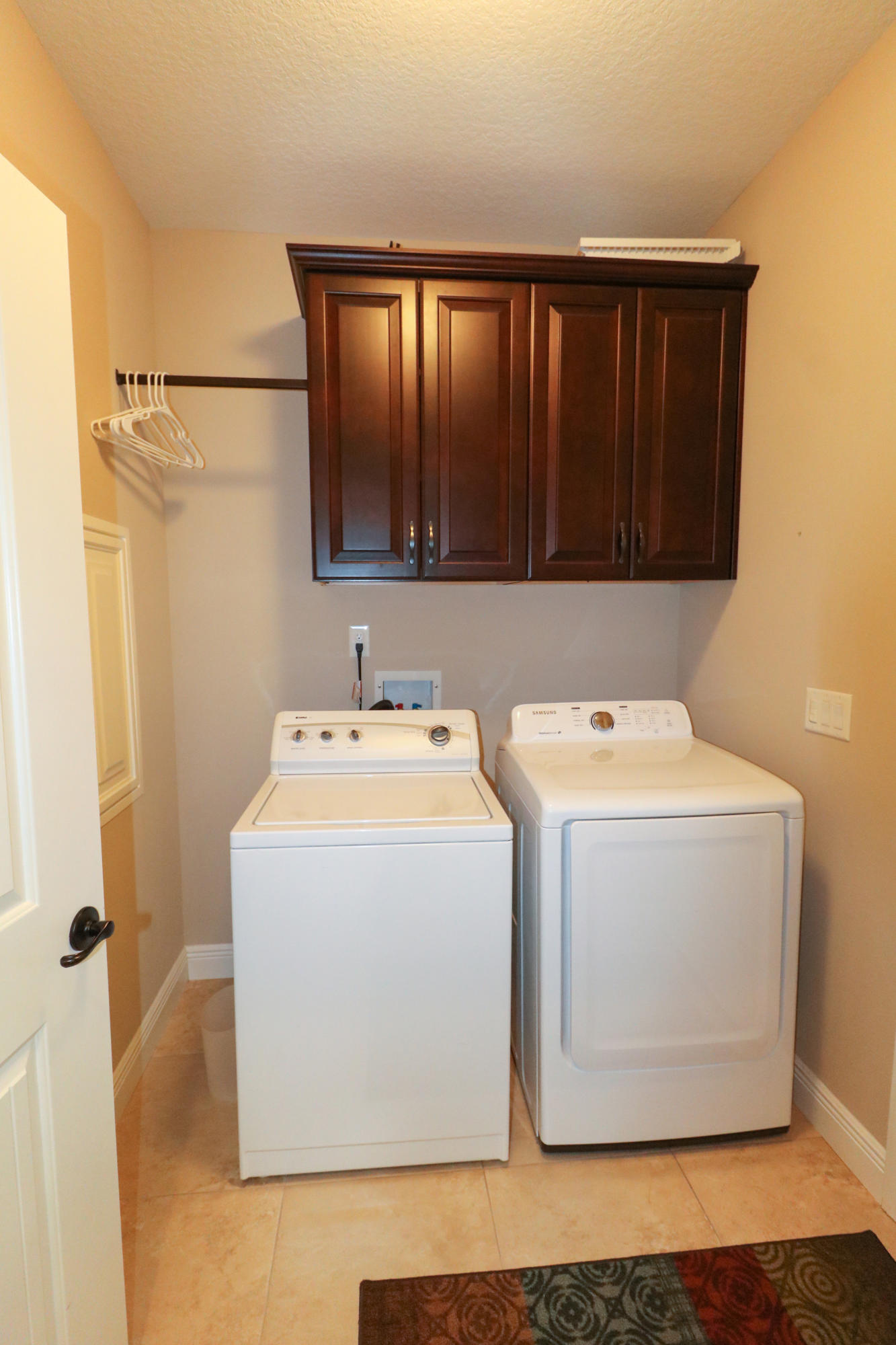 TOM BARROW - Residential