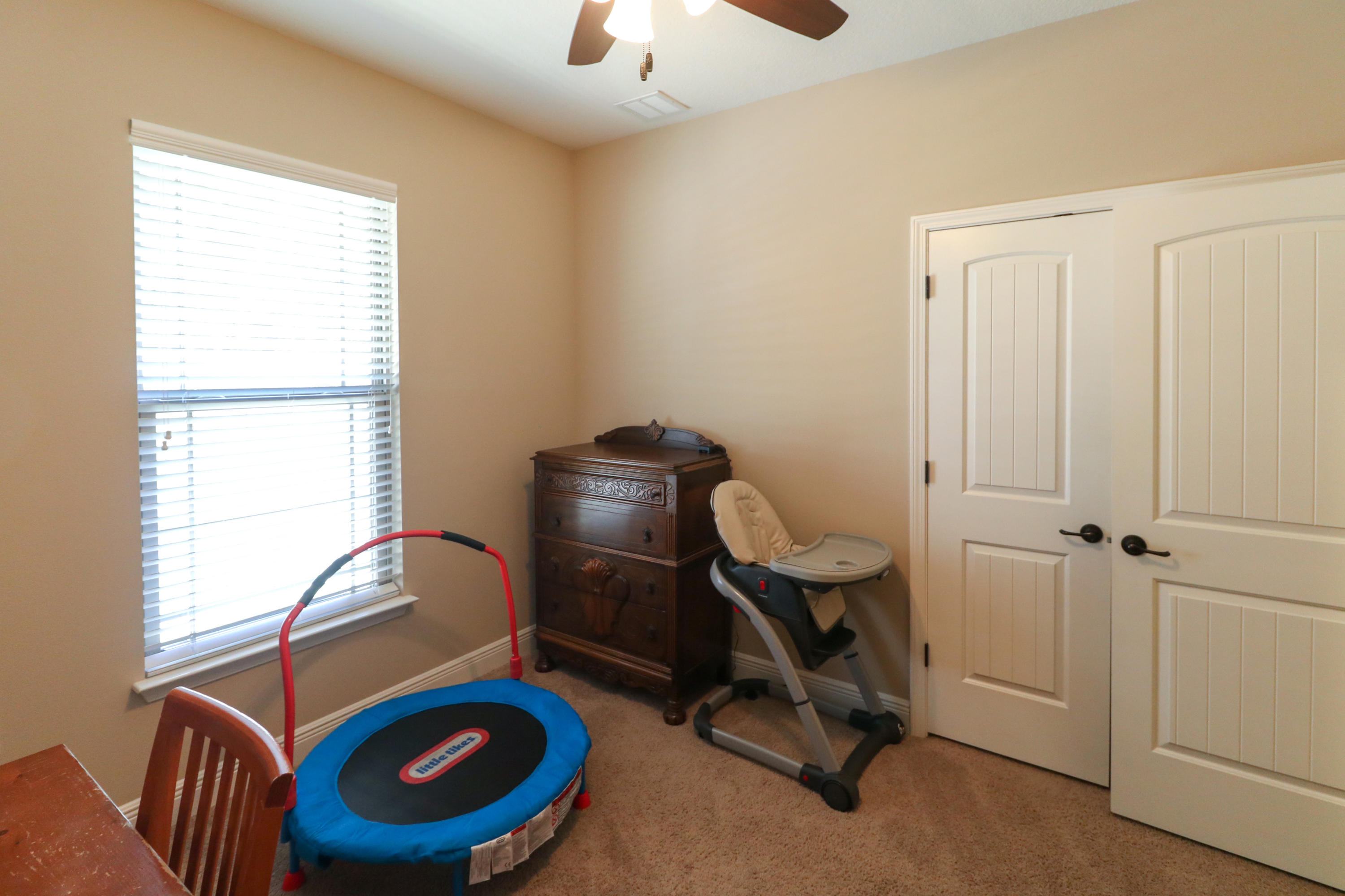 TOM BARROW - Residential