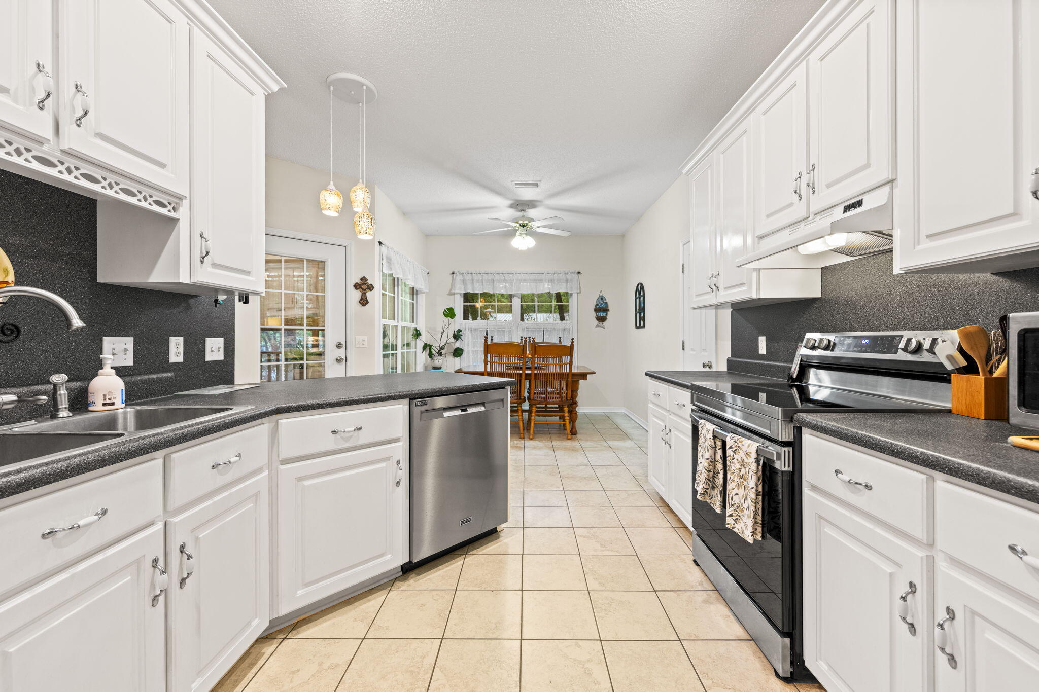 BLUE CYPRESSBLUELAKE COUNTRY ESTATES - Residential