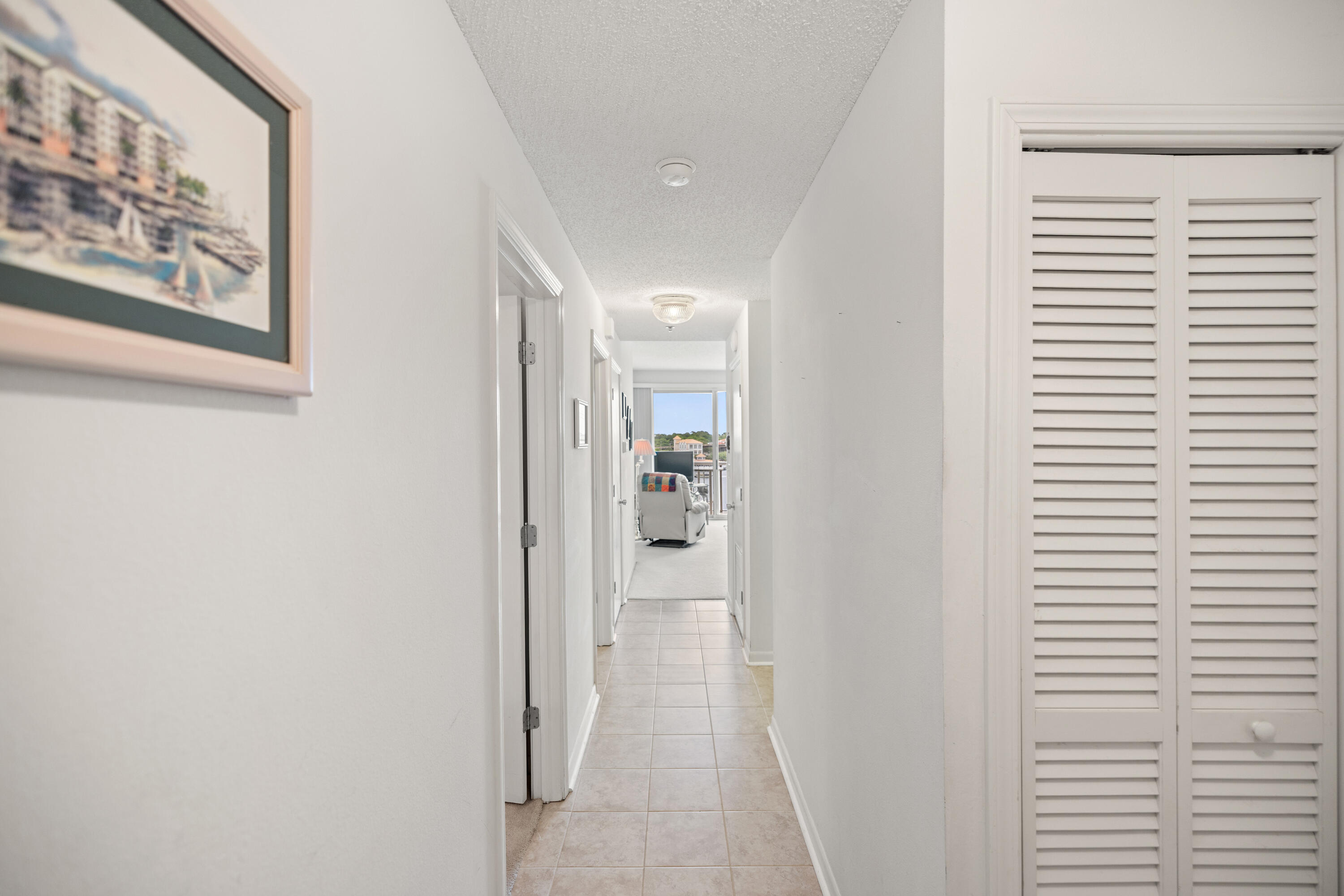 PALM COURT YACHT CLUB - Residential