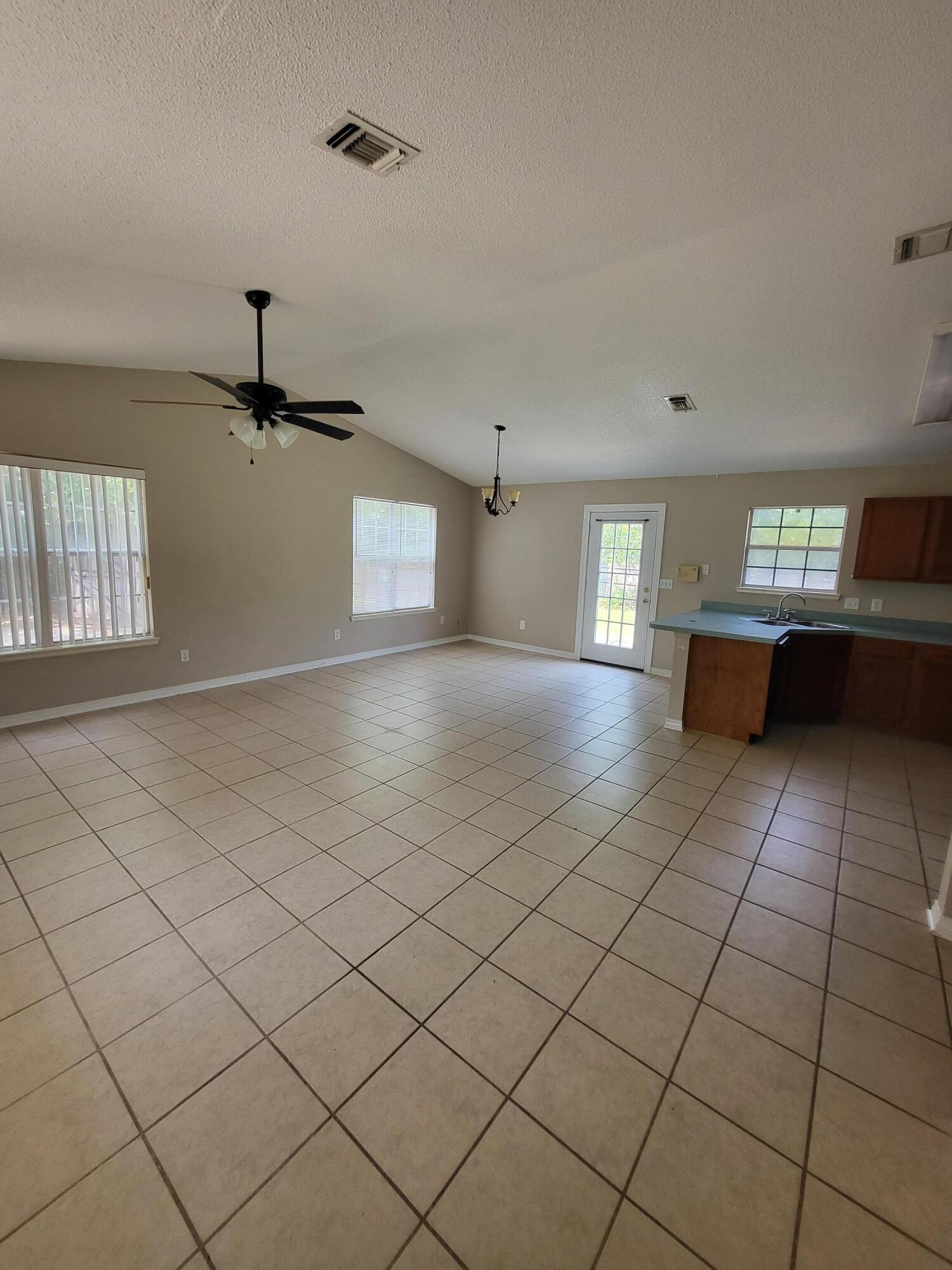 SAN CARLOS ESTATES - Residential