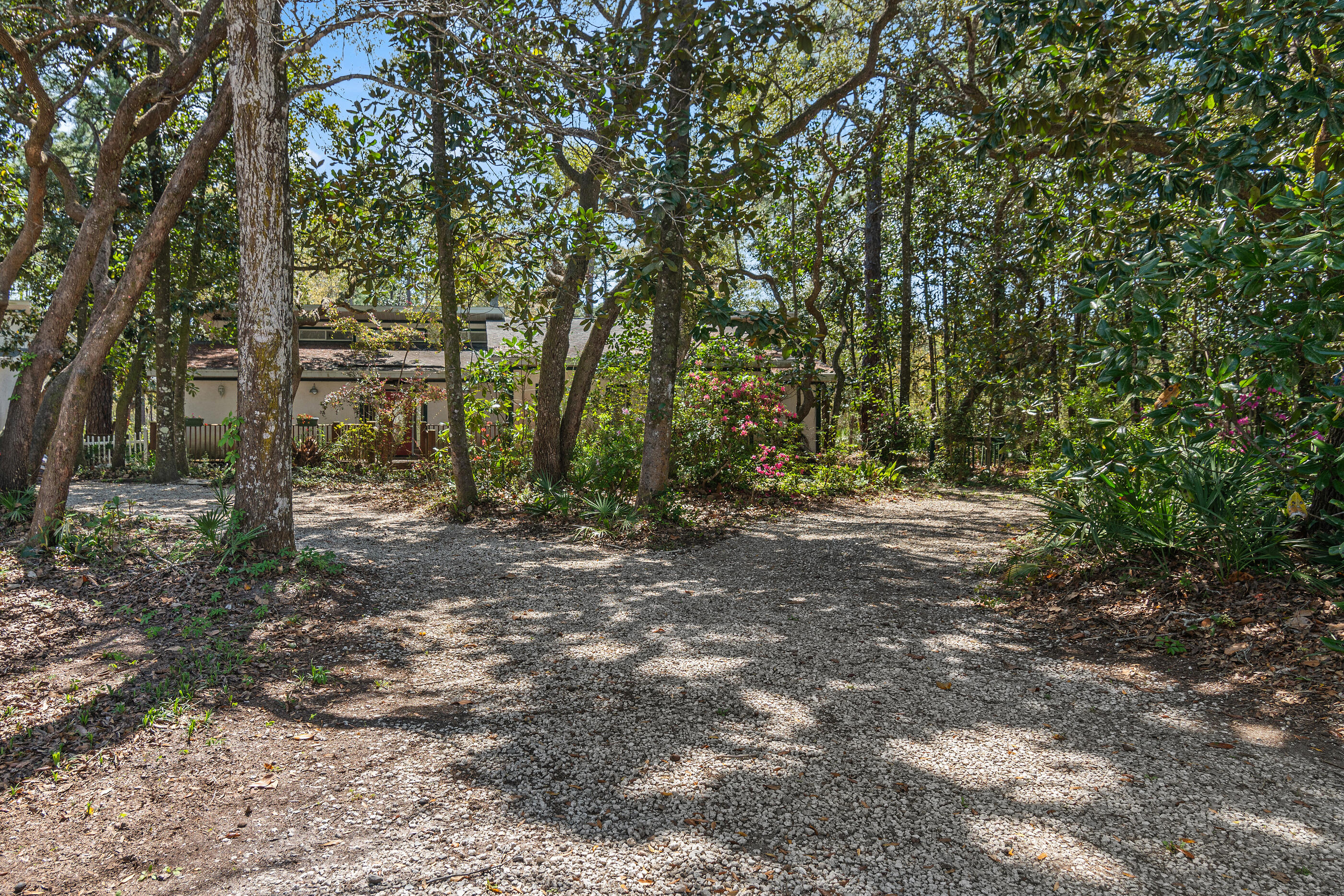 EDEN BAY ESTATES - Land