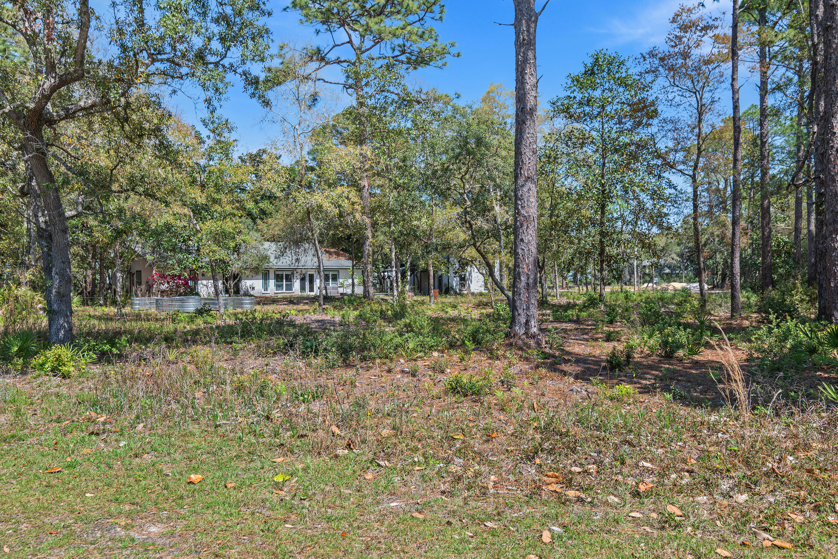 EDEN BAY ESTATES - Land