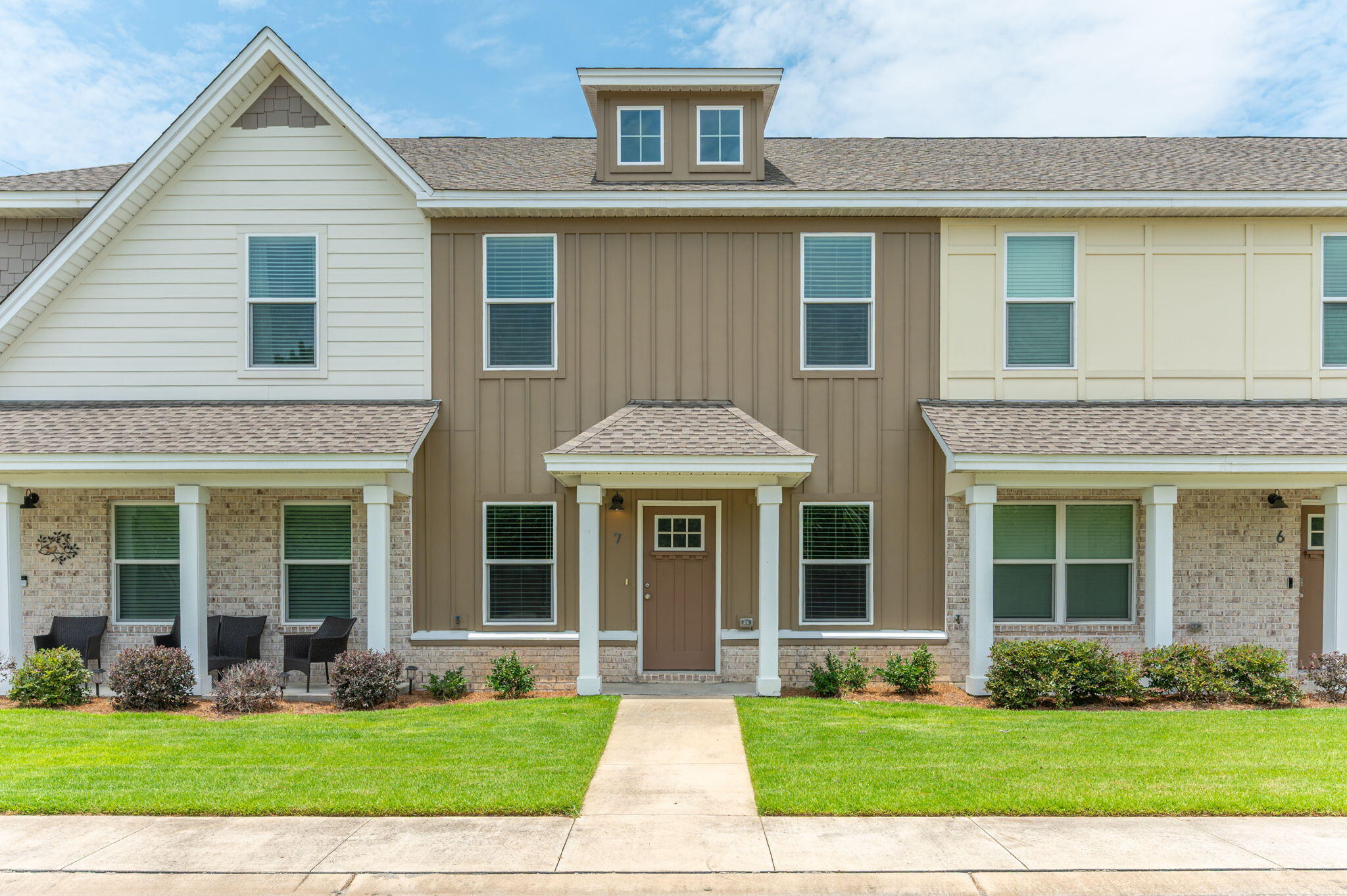 Discover Hassle Free Destin Living in this 2021-NEWER BUILT, 3-bed, 2.5-bath townhome in the sought-after Tuscan Village. Featuring Modern Luxury Design, this Open Floorplan smoothly transition from Dining, Island Kitchen to Spacious Living Room. A thoughtfully installed Shoe/Bag cabinet at the transition from garage entry to the dining area to keep everything organized, ensuring shoes and bags are easily accessible yet out of sight! The EXPANSIVE MASTER suite offers ample space for relaxation--and with enough room to easily add a nursery or work station if needed! ONE OF THE BEST LOTS within the community - spanning one of the rarer largest floorplans, and situated right across guest overflow parking and adjacent to mailbox, say goodbye to long walks for mail or worrying about having enough parking space for guests. PRIME LOCATION with est 5 minutes to the beaches, 7min to Grocery and Restaurant, 10min to Destin Commons, 30+min to Eglin/Hurburt Airforce Bases.