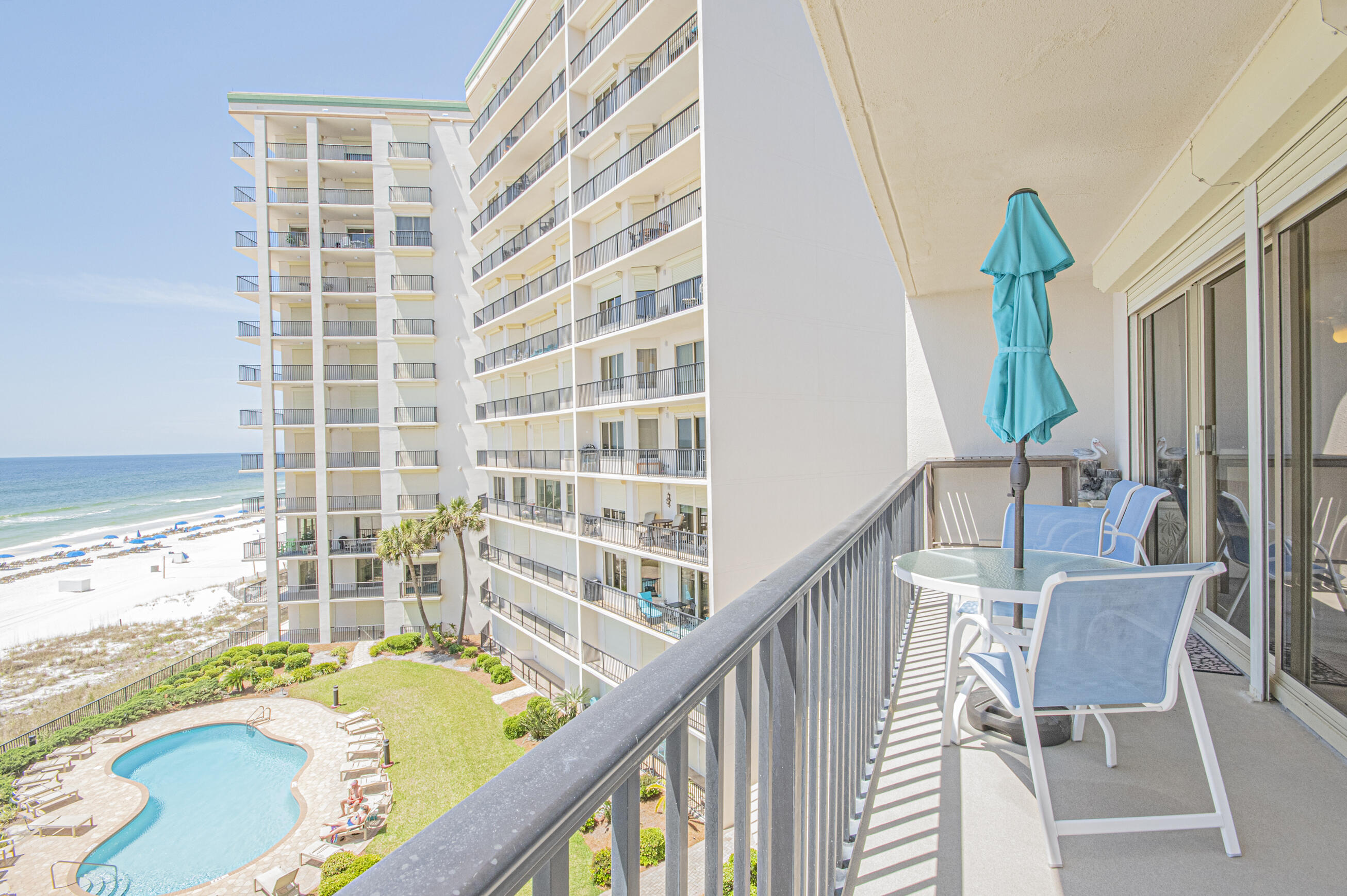 SUMMERWIND CONDOS - Residential