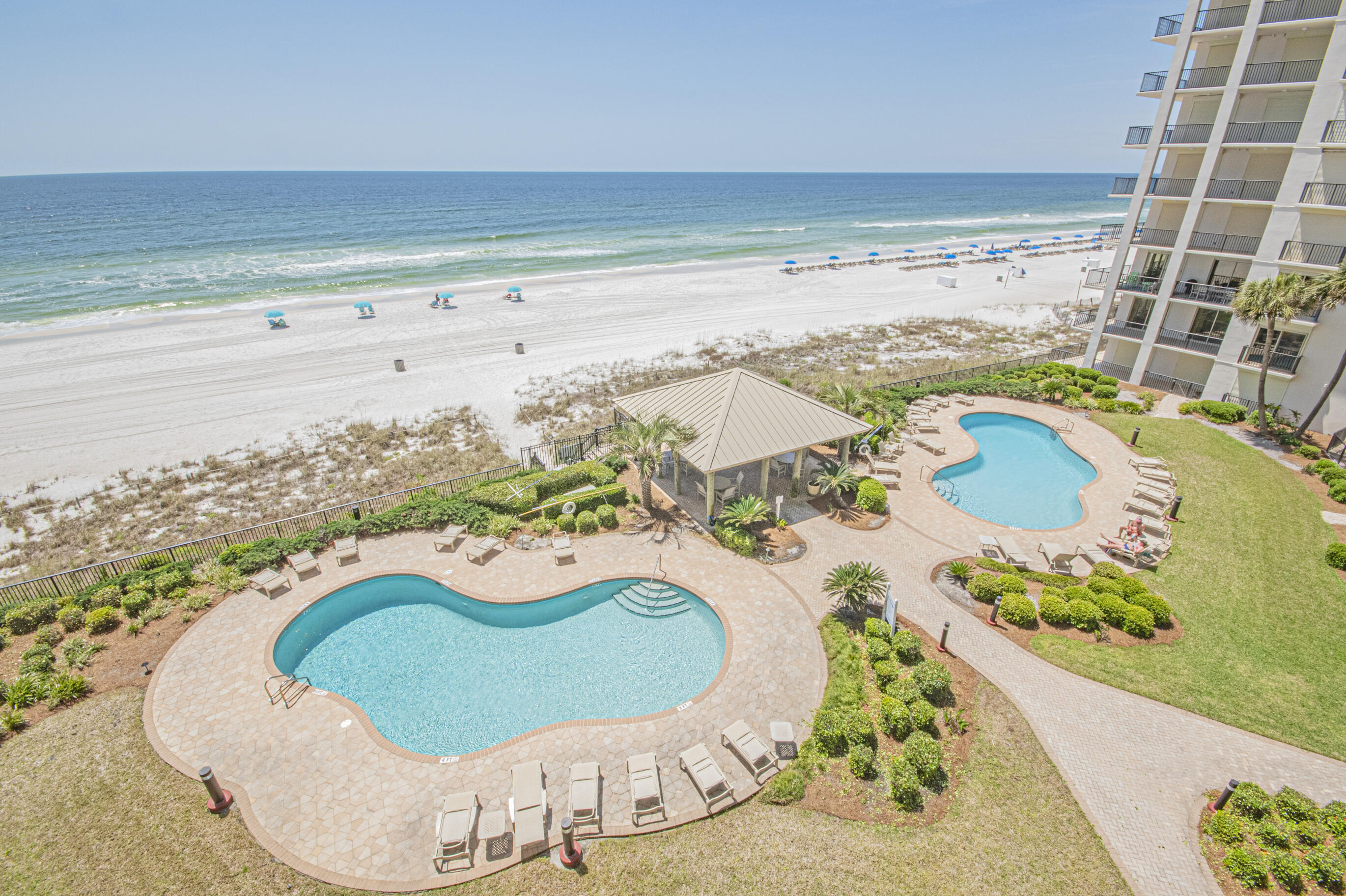 SUMMERWIND CONDOS - Residential