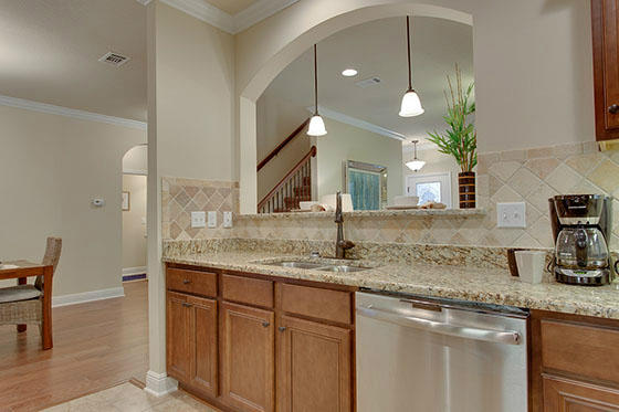 AUTUMN WOODS - Residential