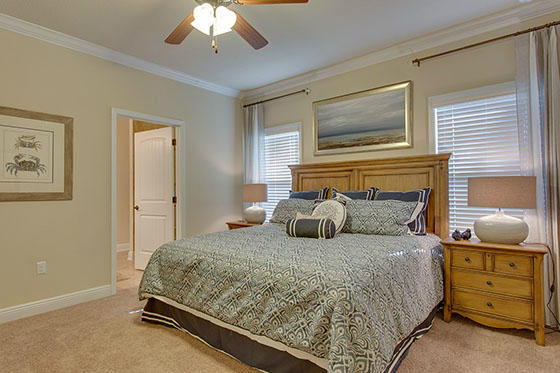 AUTUMN WOODS - Residential