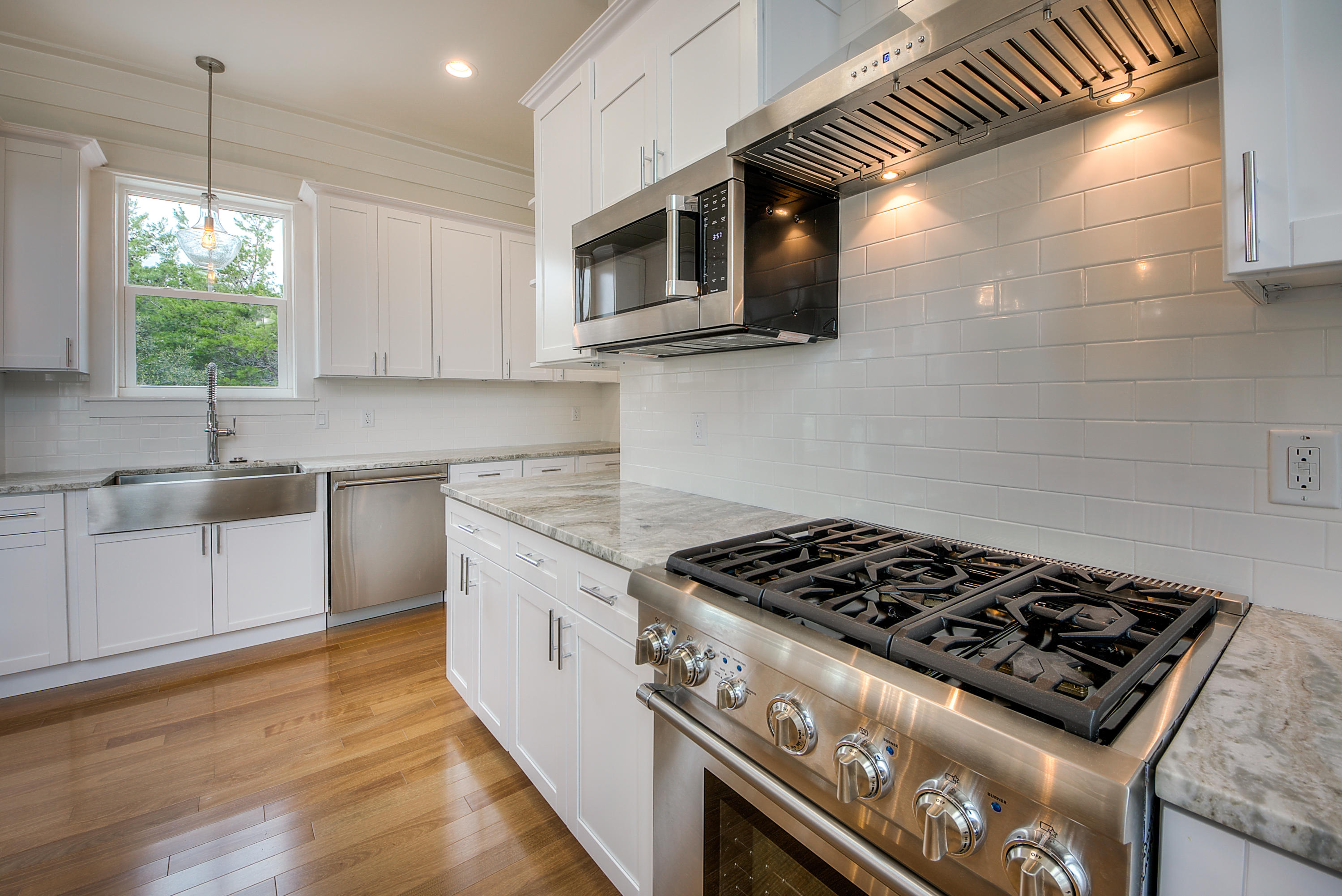 SEABREEZE EAST - Residential