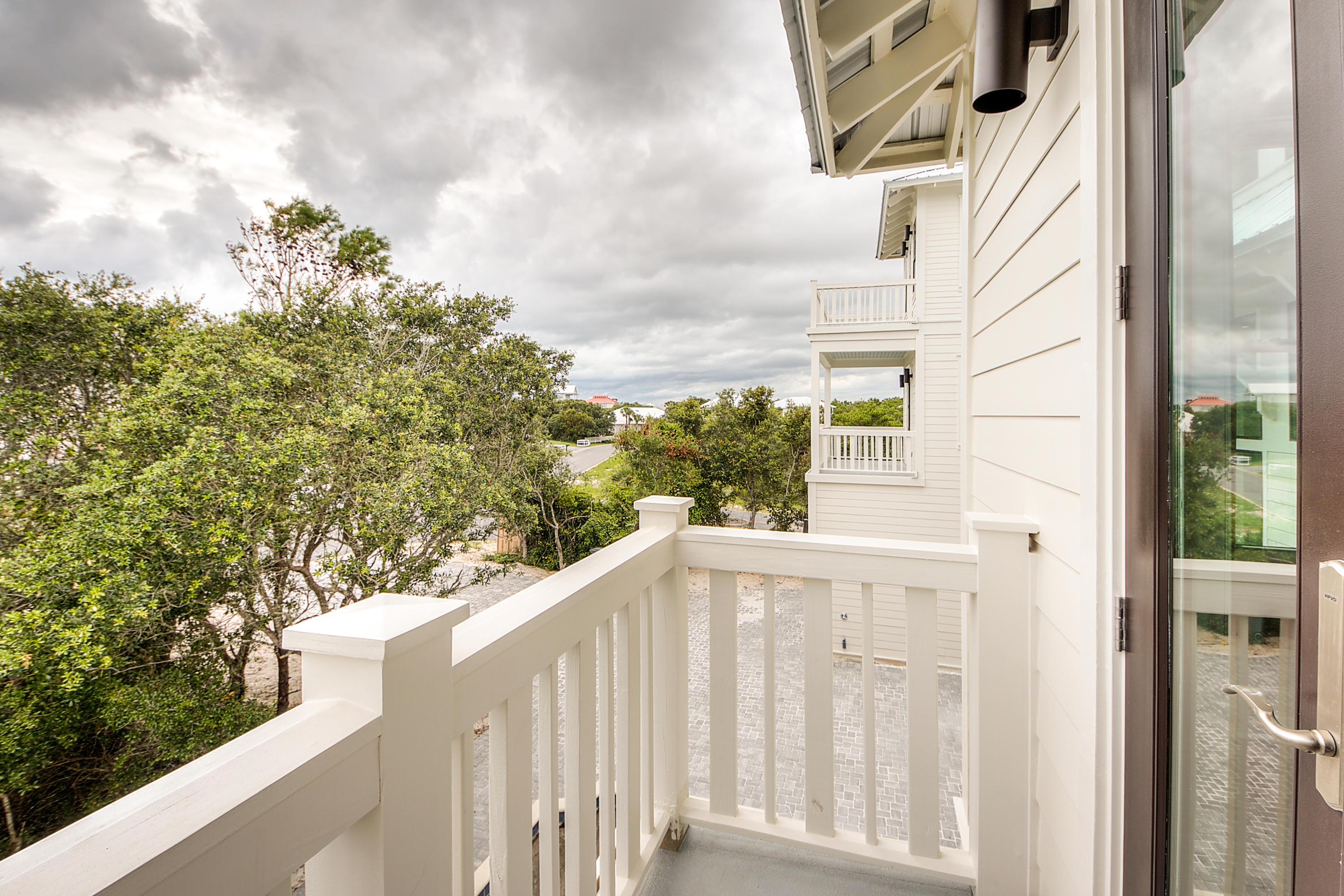 SEABREEZE EAST - Residential
