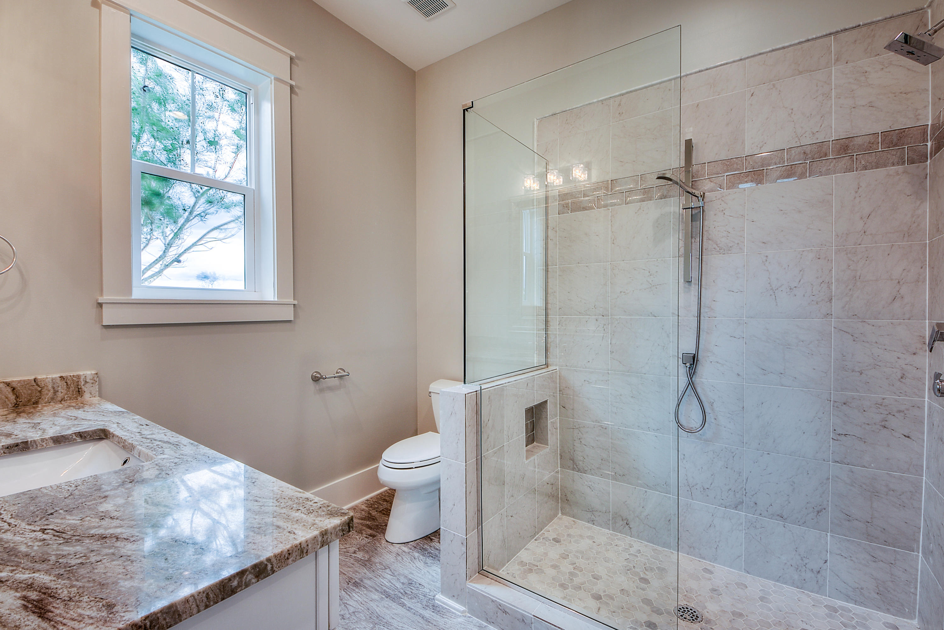 SEABREEZE EAST - Residential