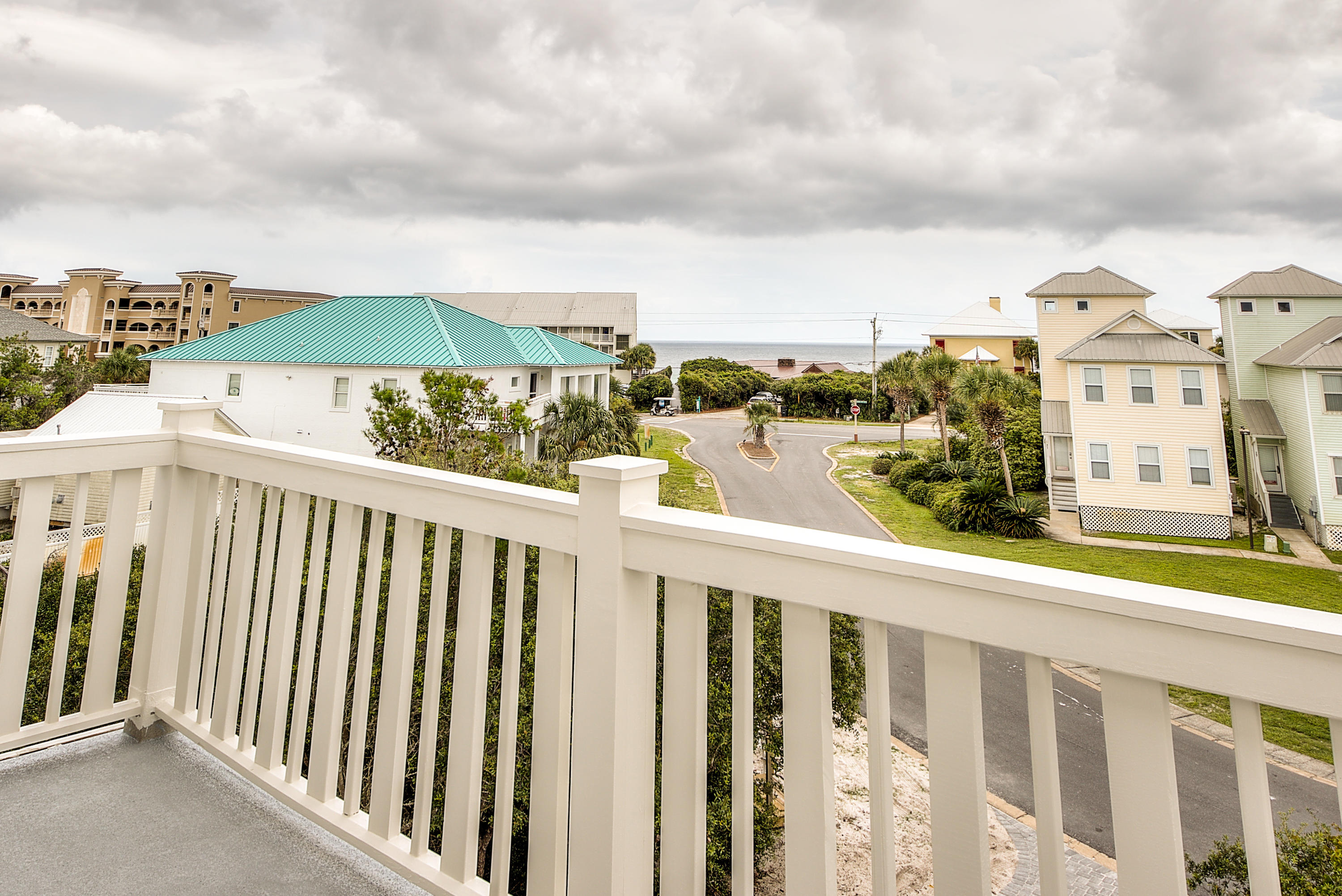 SEABREEZE EAST - Residential