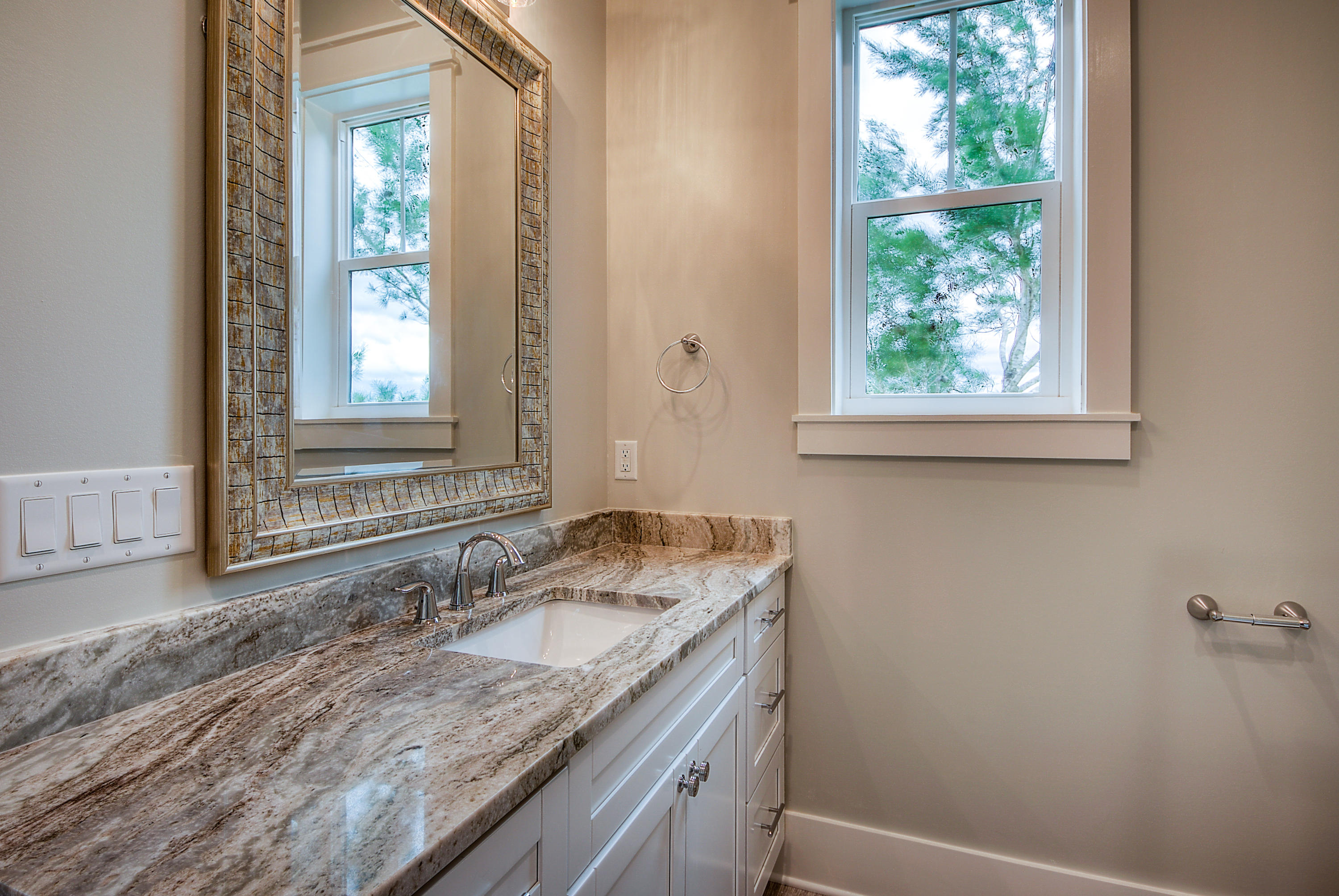 SEABREEZE EAST - Residential
