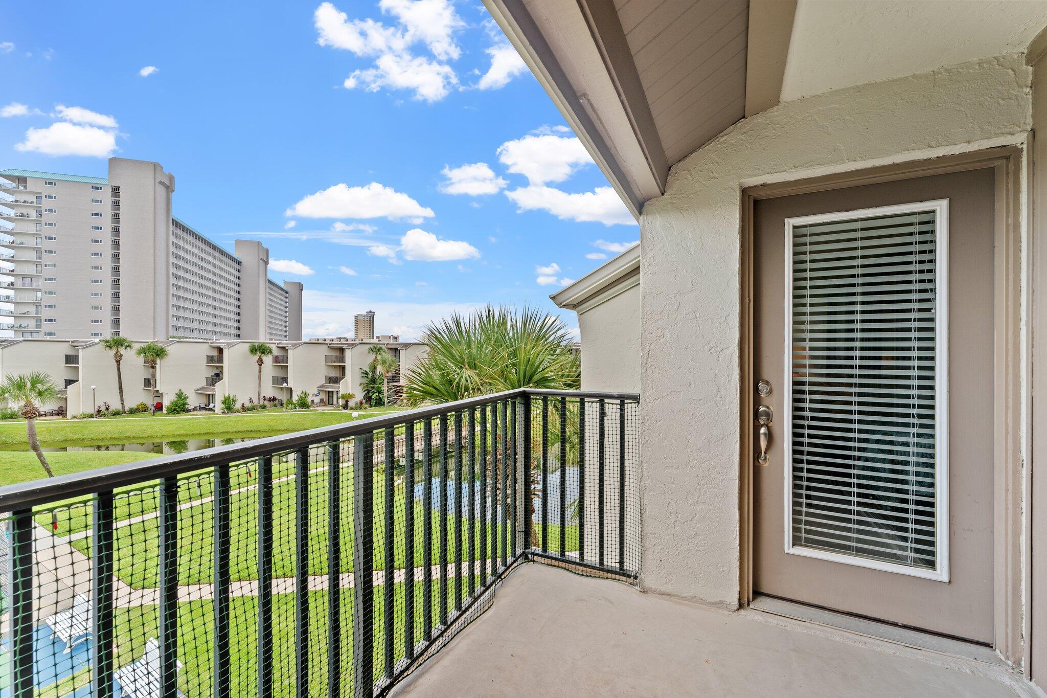 SUGAR BEACH T/H - Residential