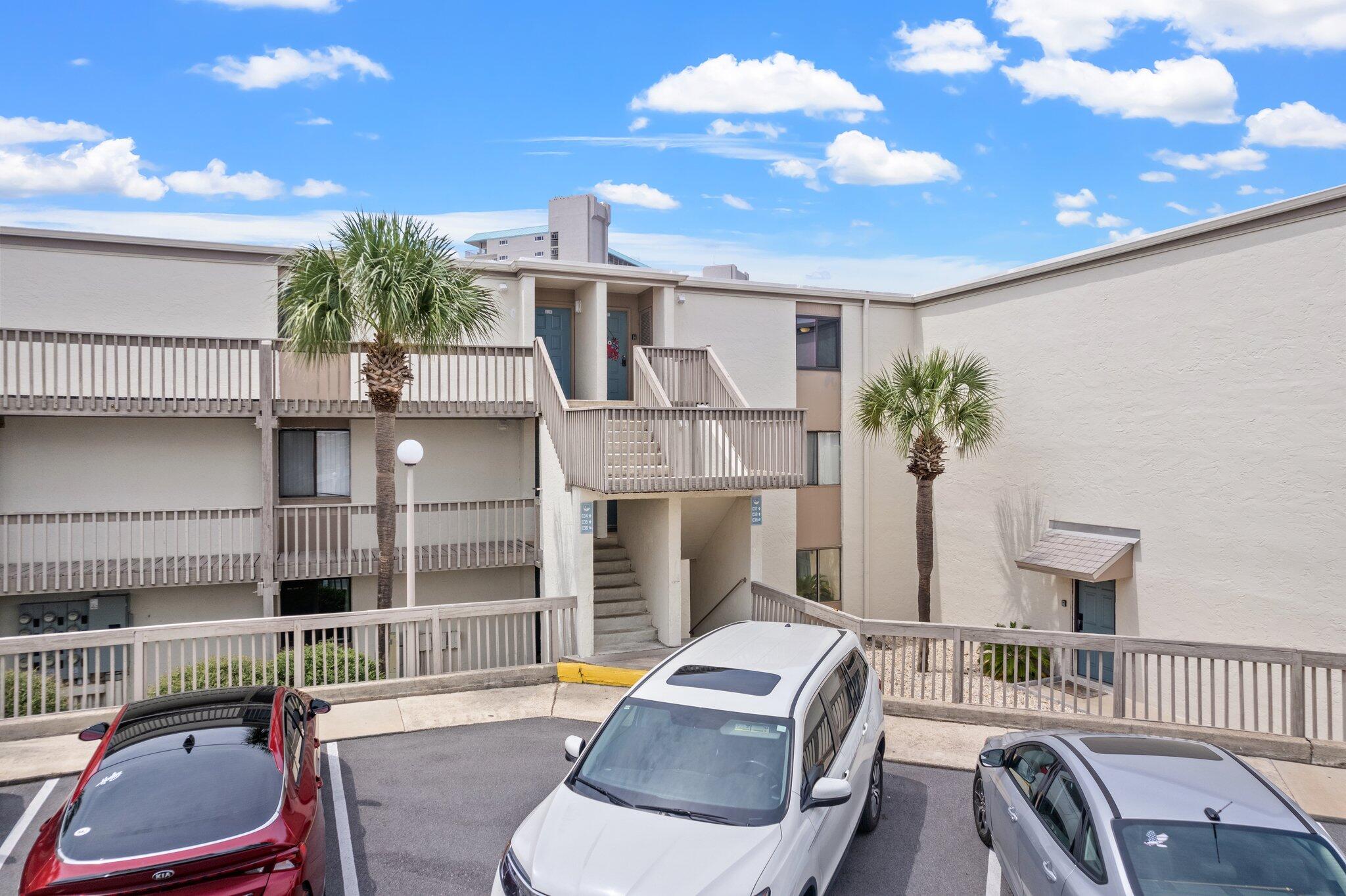 SUGAR BEACH T/H - Residential