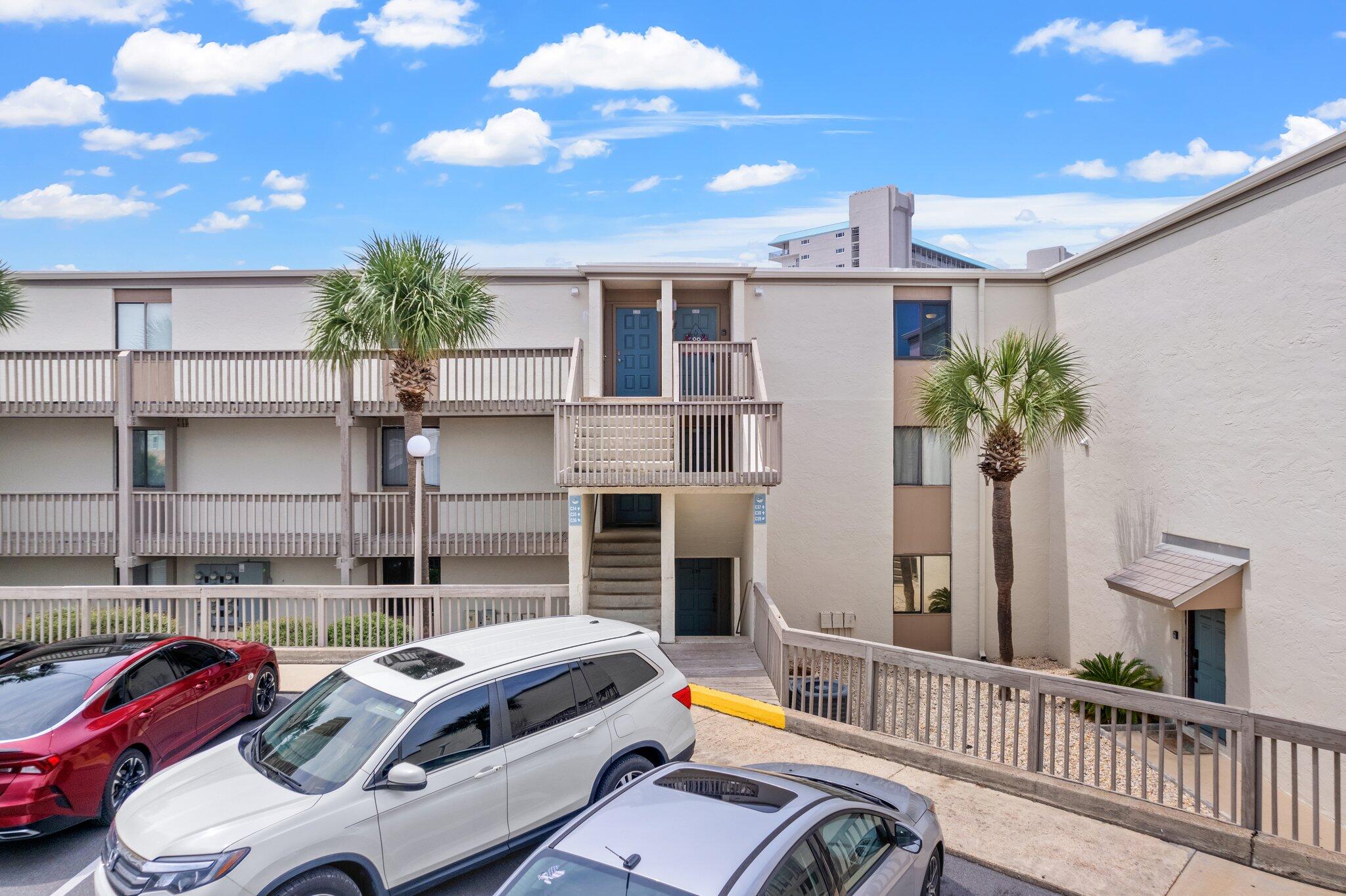 SUGAR BEACH T/H - Residential