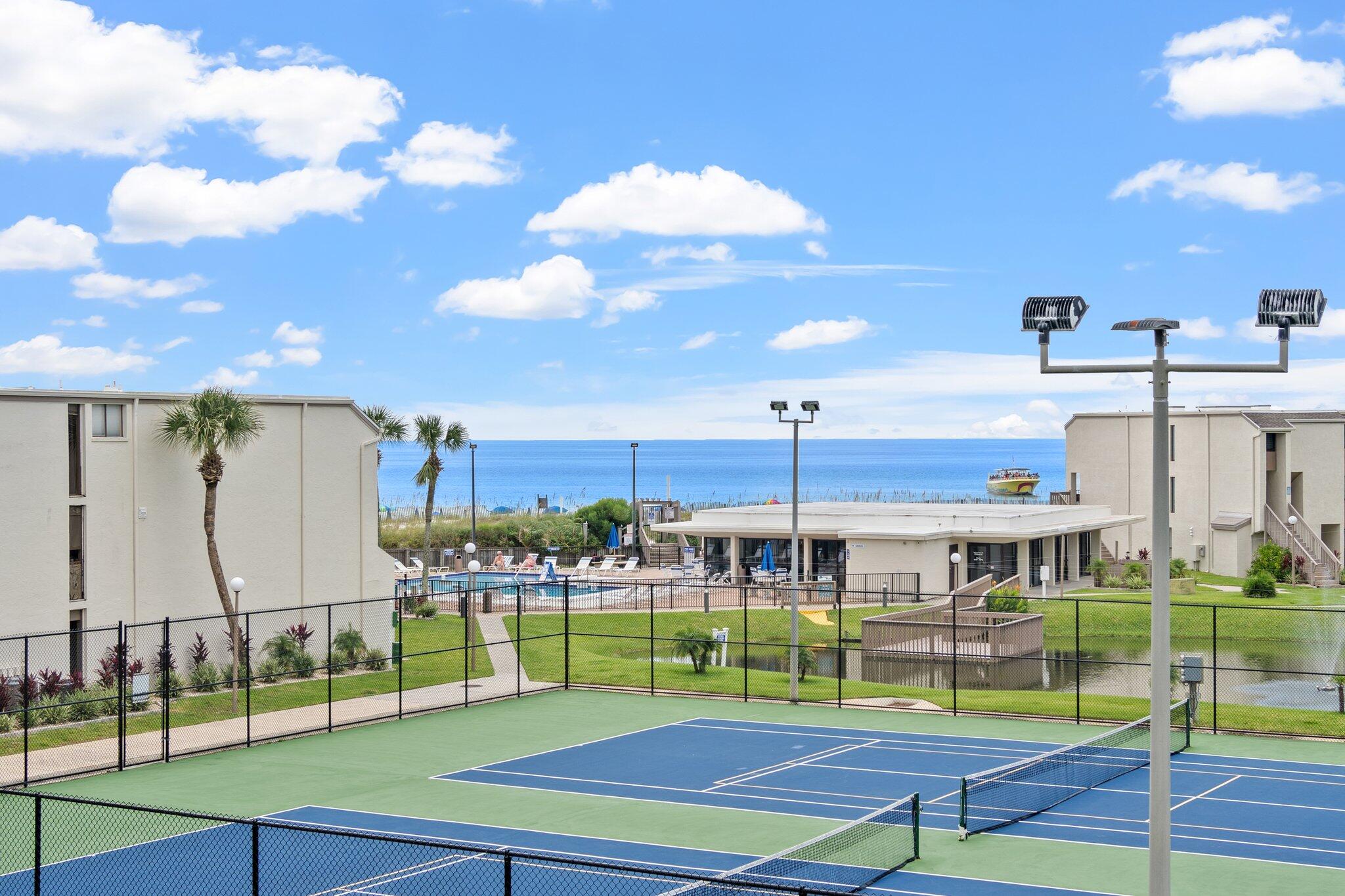 SUGAR BEACH T/H - Residential