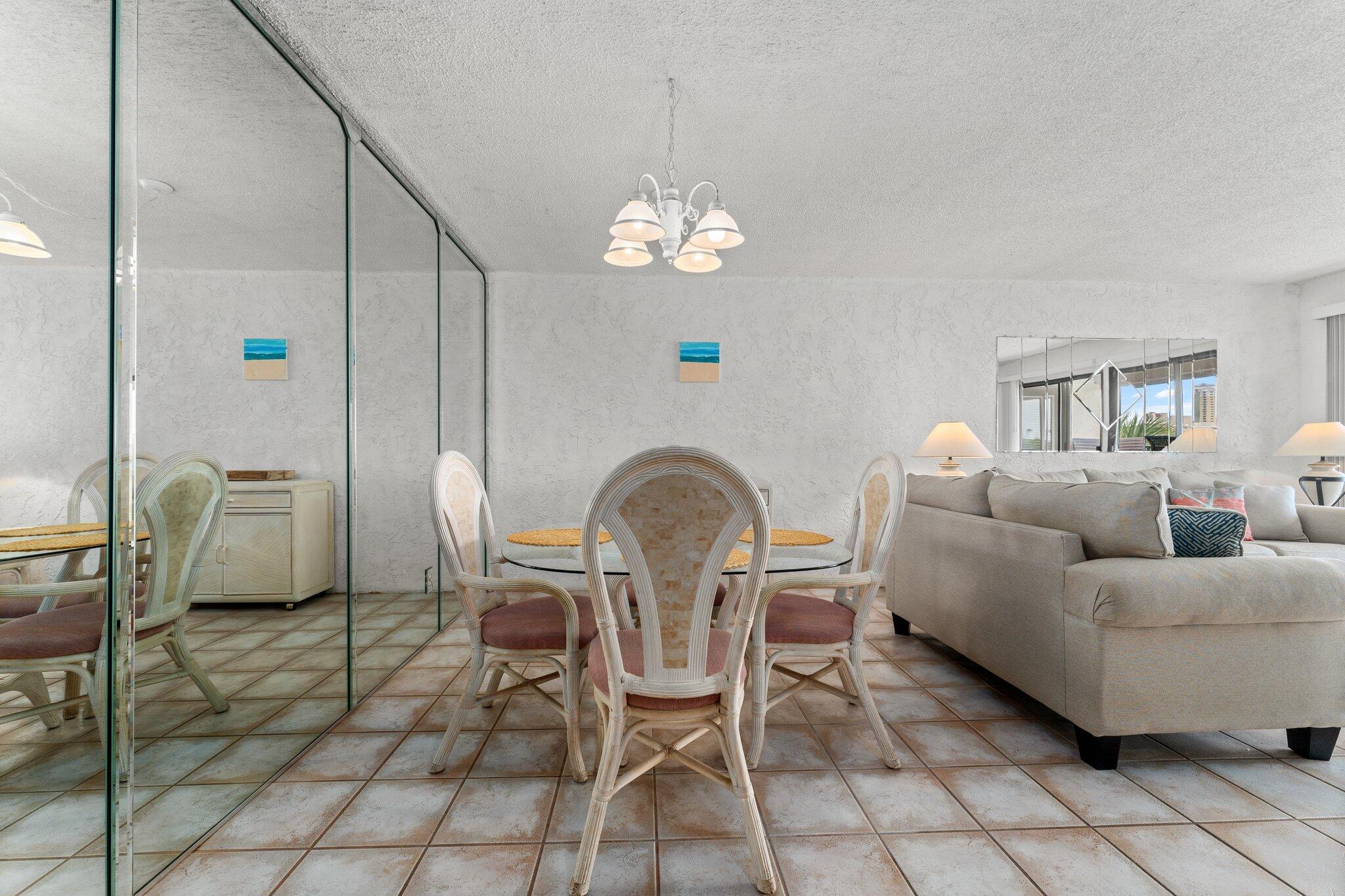 SUGAR BEACH T/H - Residential