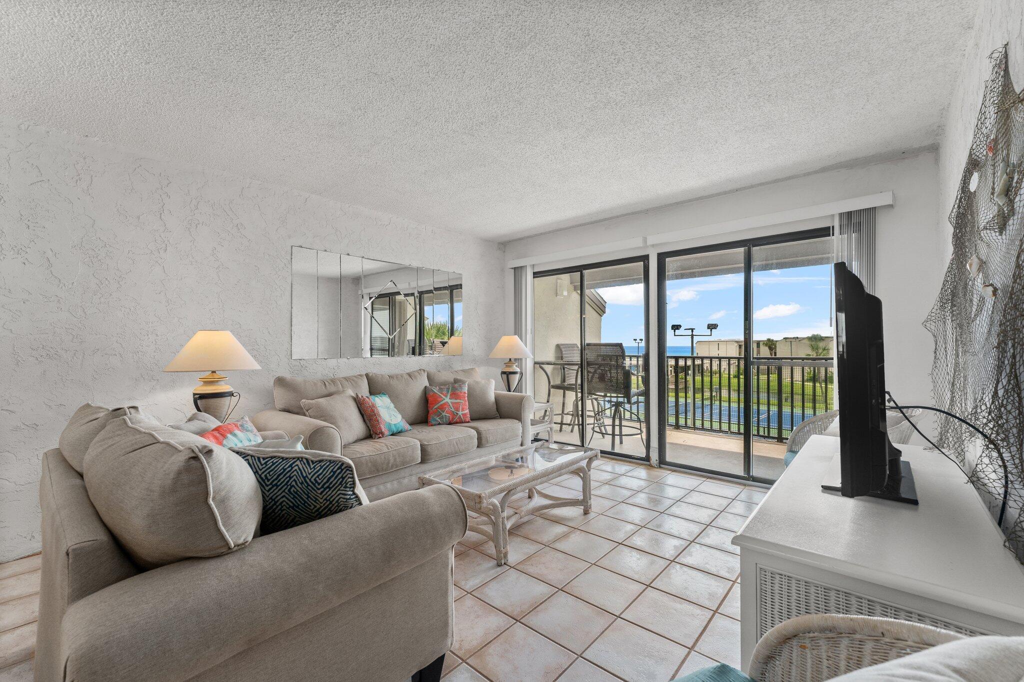 SUGAR BEACH T/H - Residential