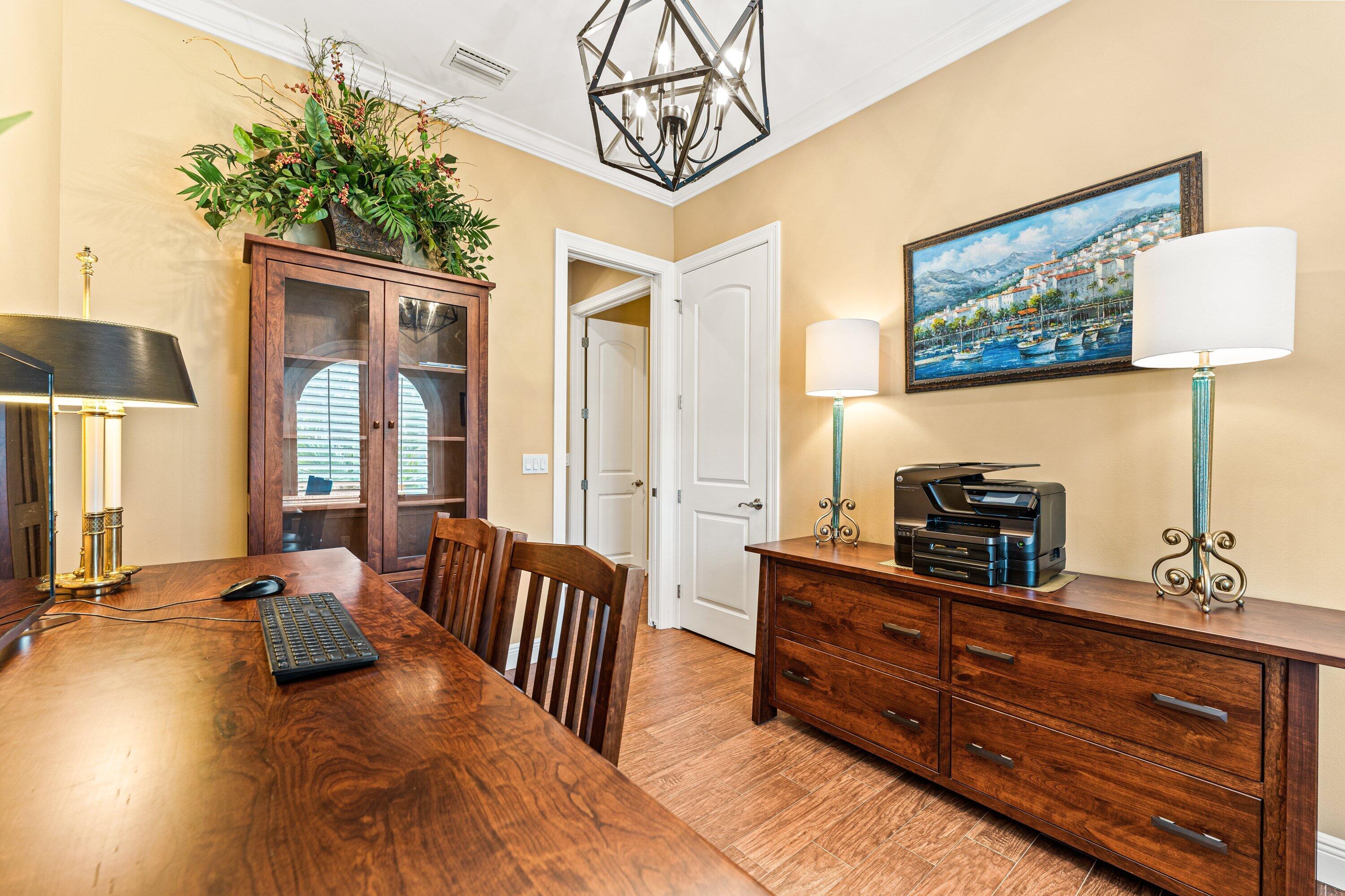 BAYTOWNE AVE - Residential