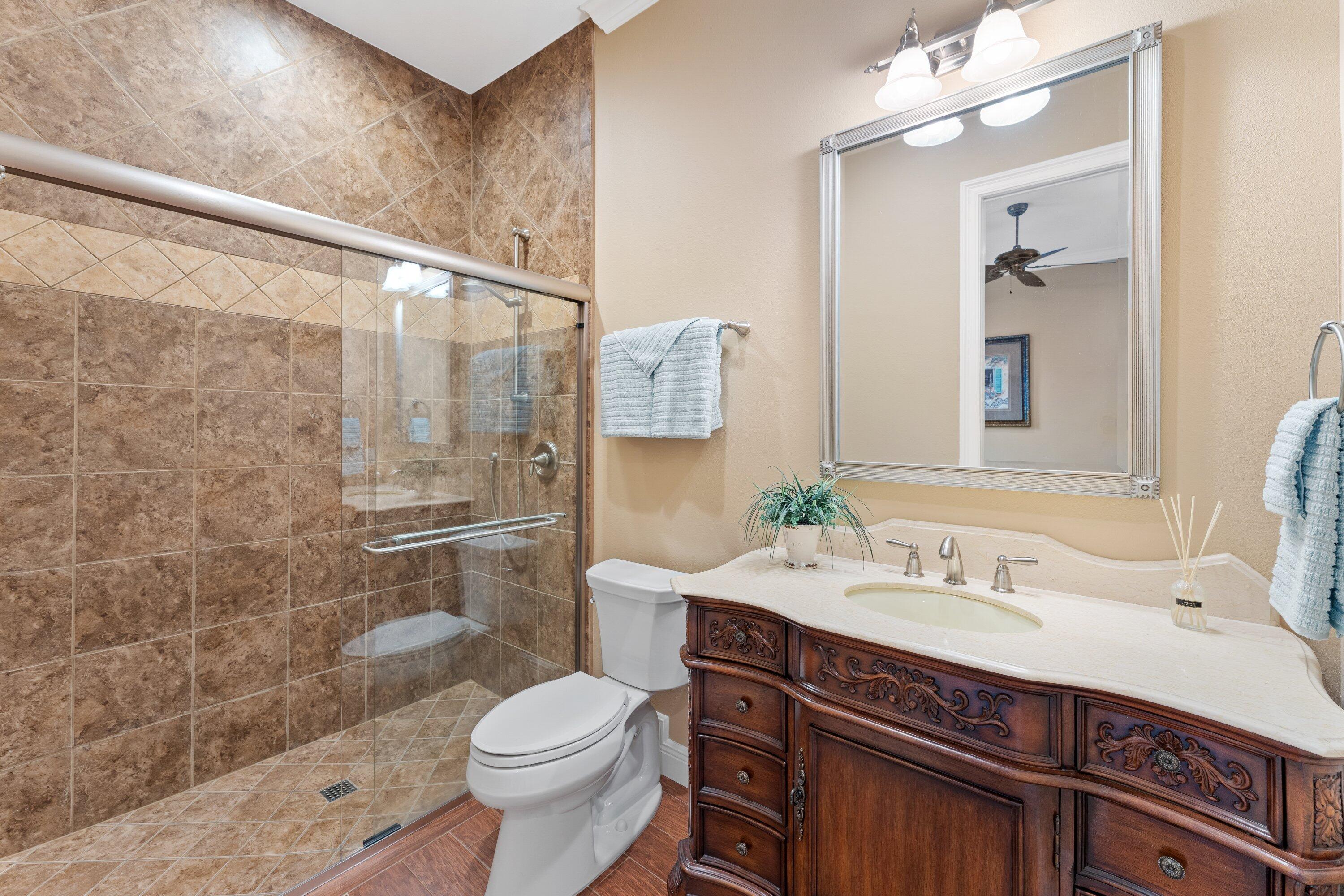 BAYTOWNE AVE - Residential