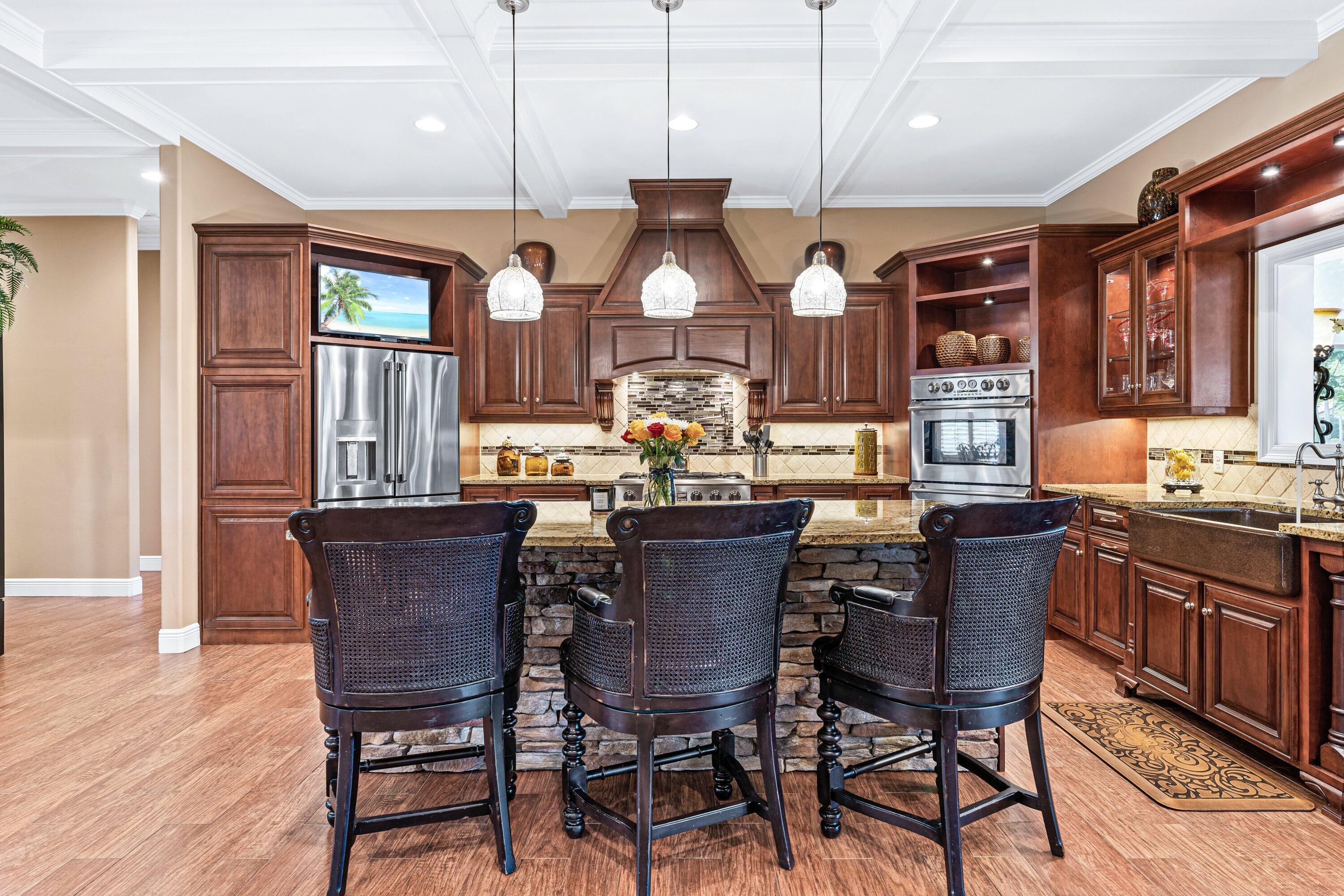 BAYTOWNE AVE - Residential