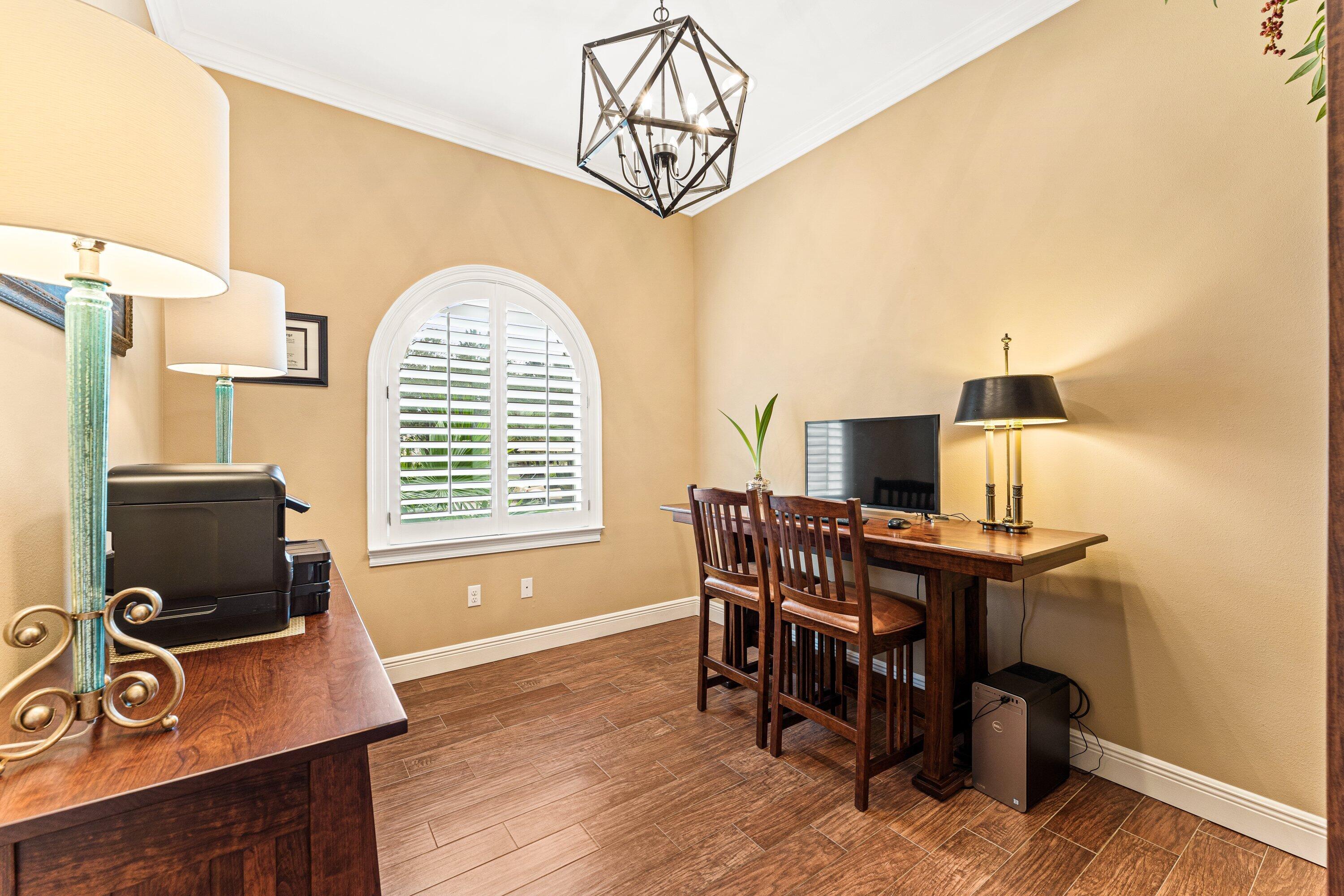 BAYTOWNE AVE - Residential