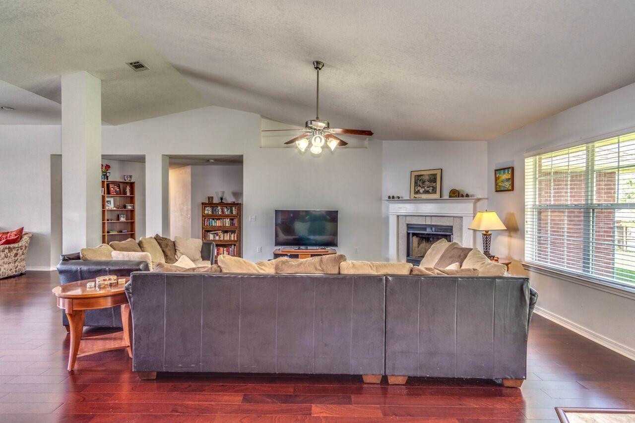 ALICIA PLACE - Residential