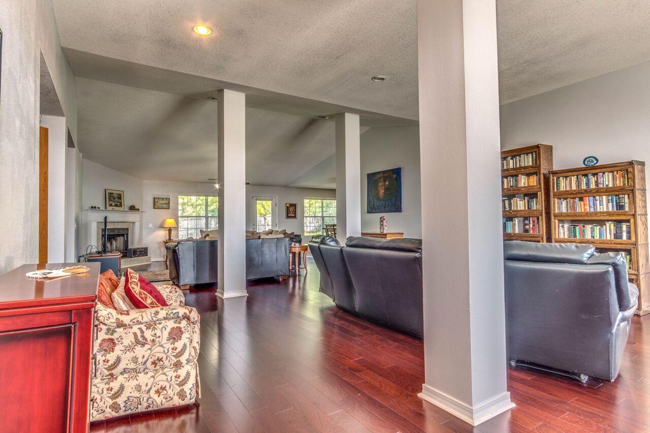 ALICIA PLACE - Residential