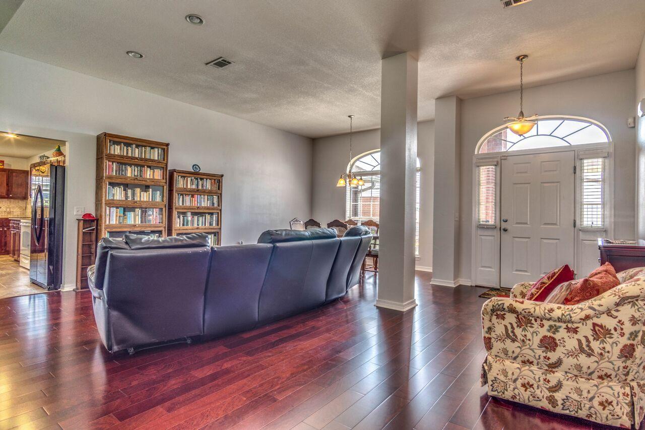 ALICIA PLACE - Residential