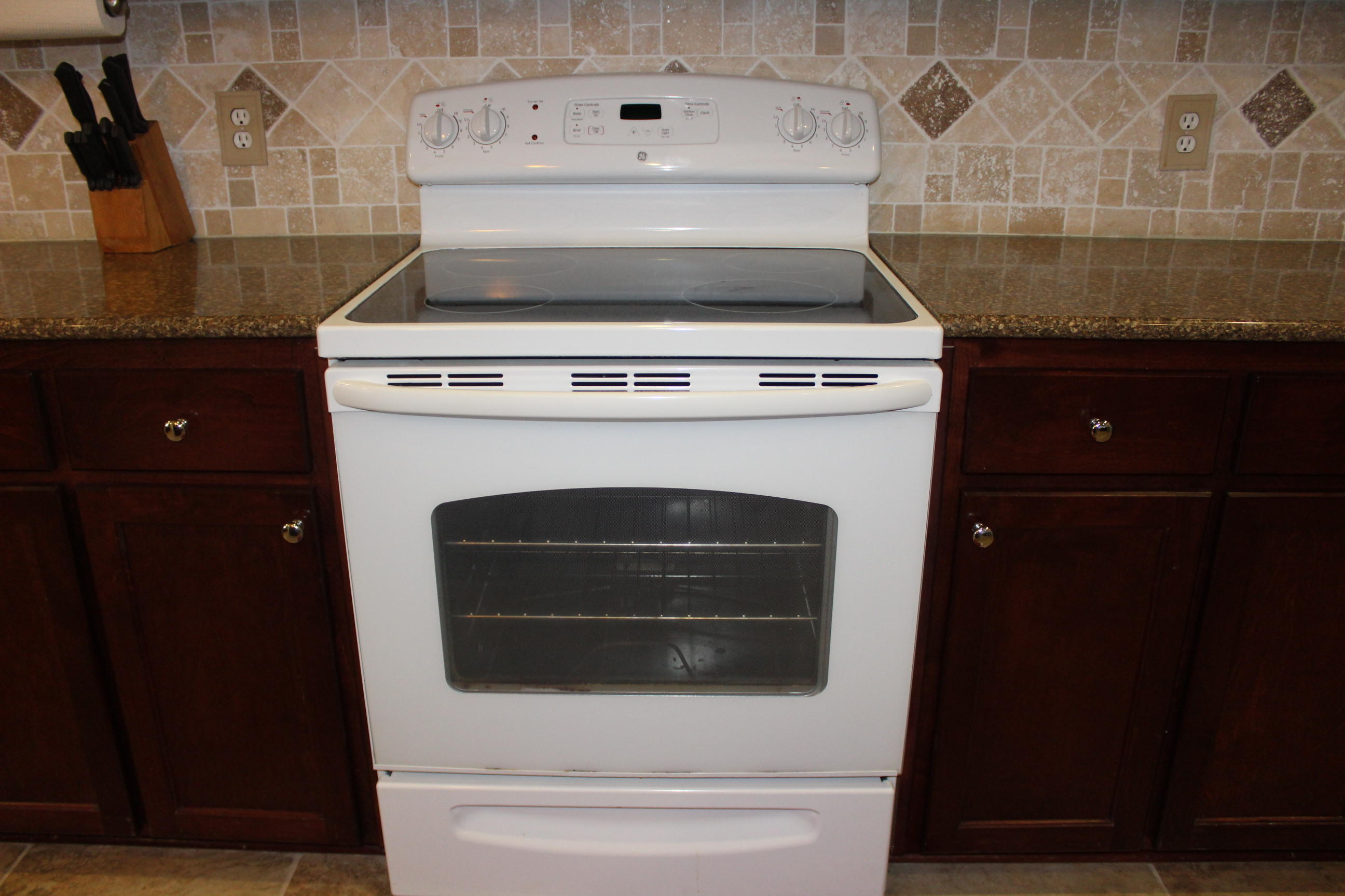 ALICIA PLACE - Residential