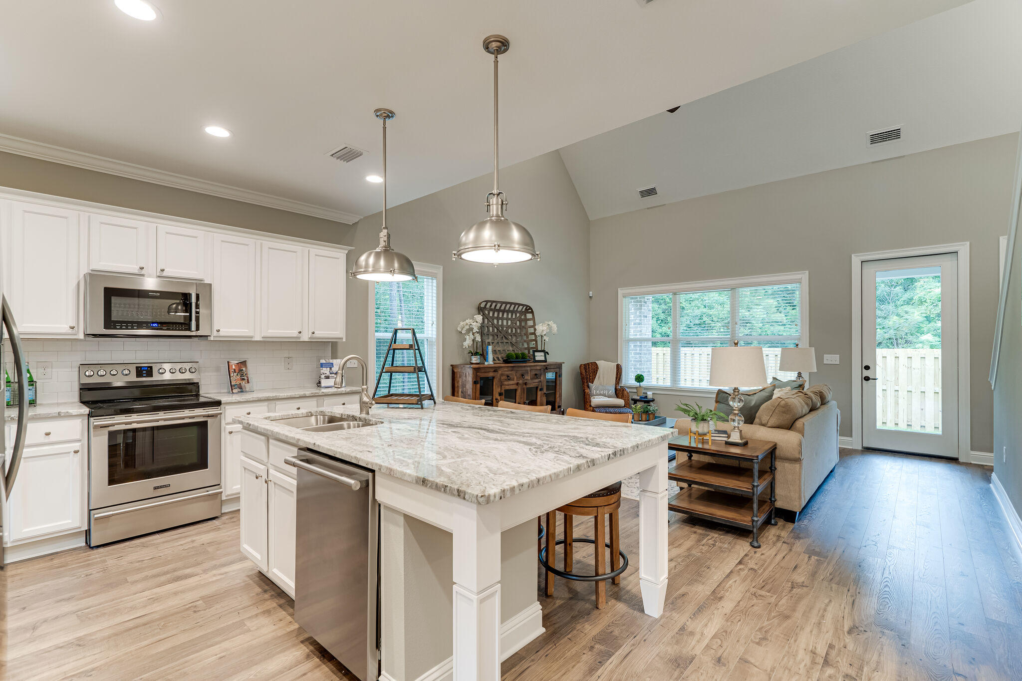 LAUREL OAKS S/D - Residential