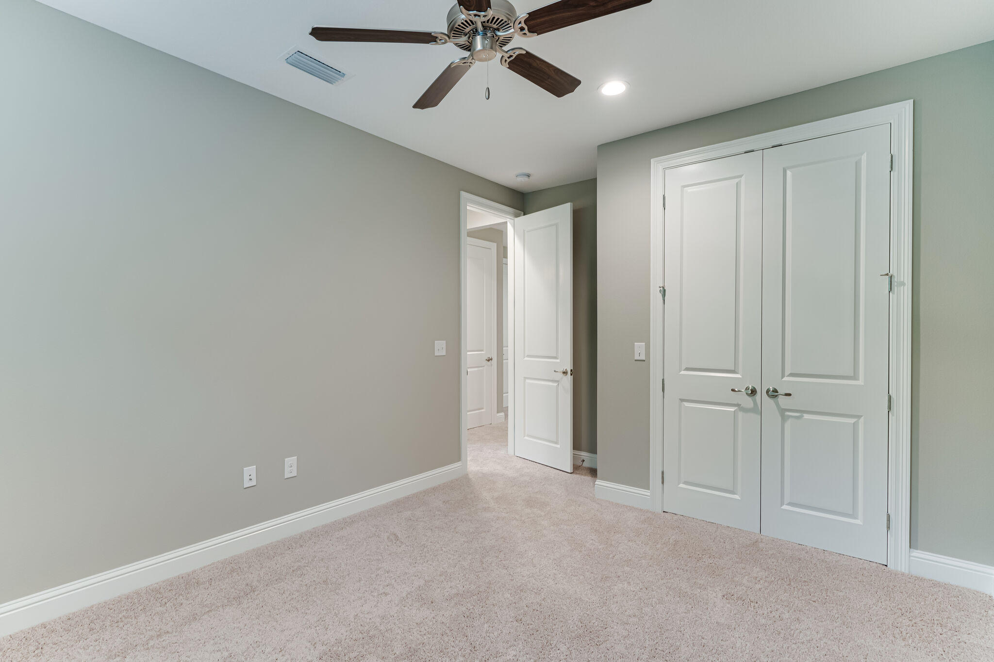 LAUREL OAKS S/D - Residential