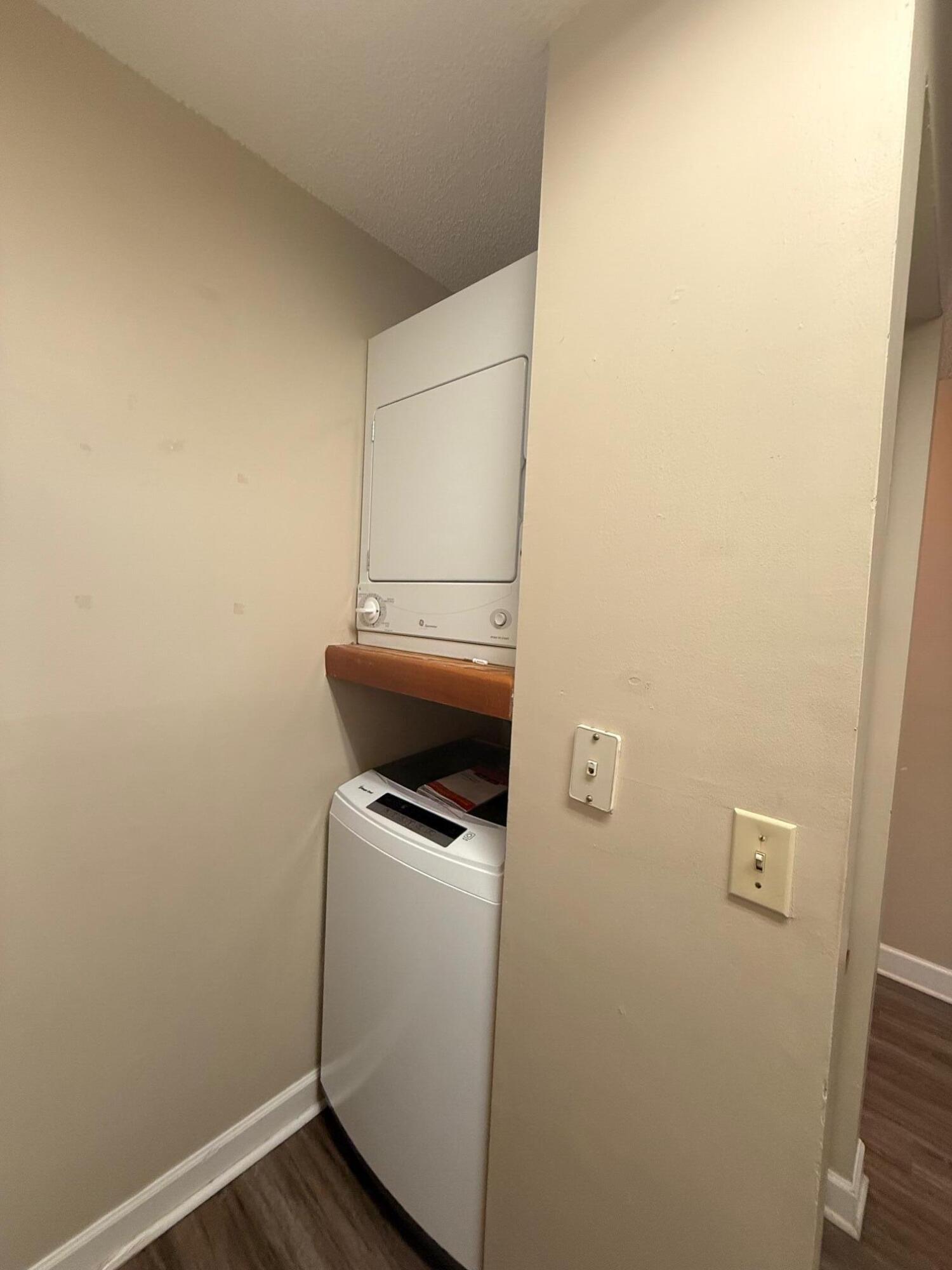 LAKESIDE CONDO AT BLUEWATER BAY - Residential Lease