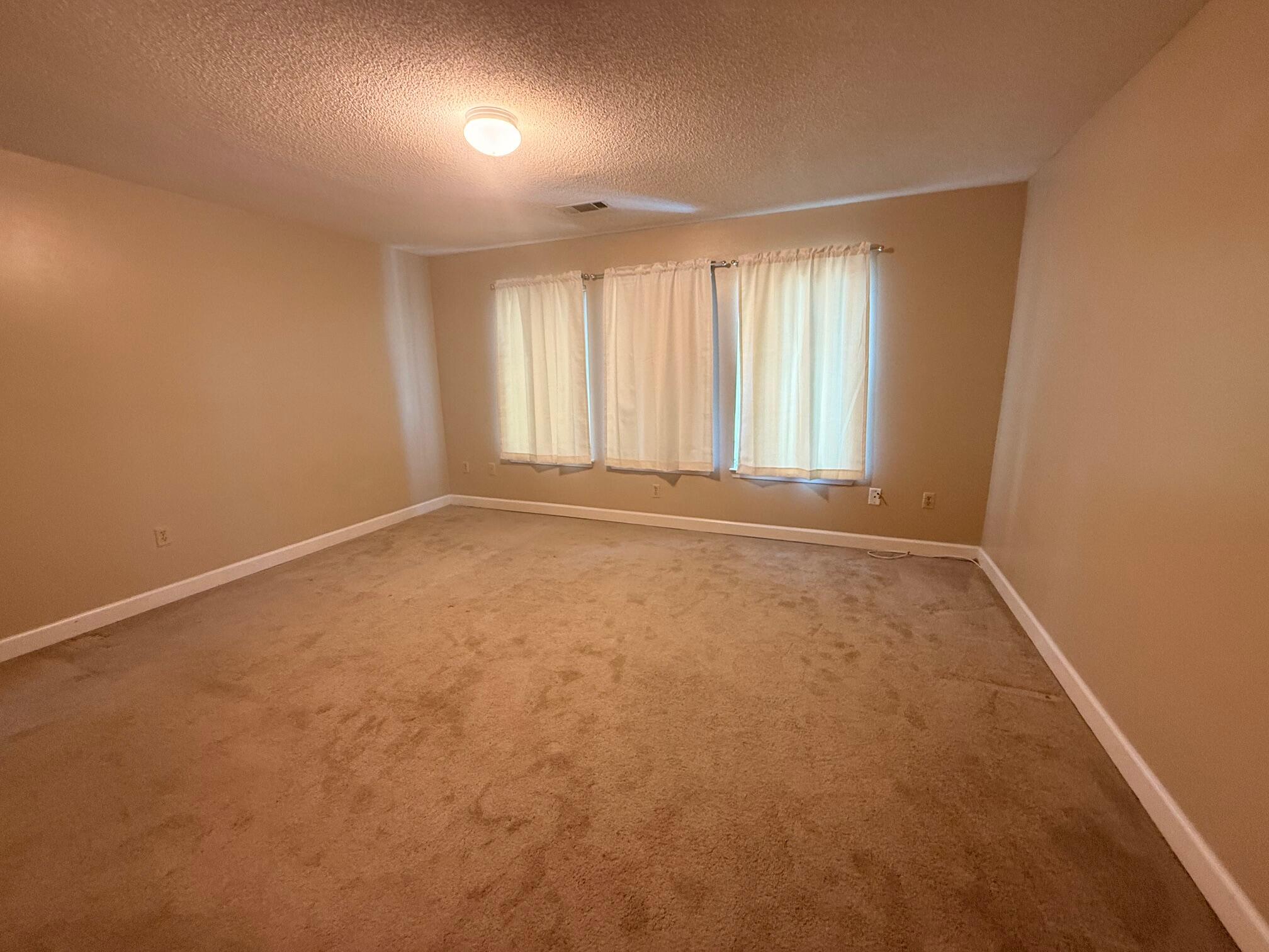 LAKESIDE CONDO AT BLUEWATER BAY - Residential Lease