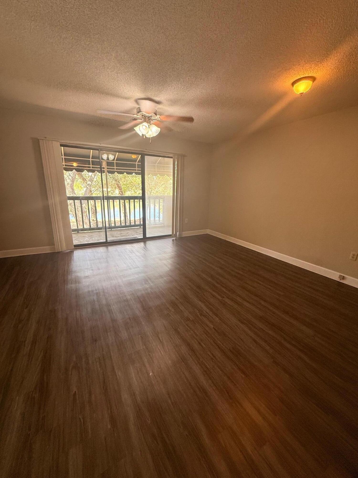 LAKESIDE CONDO AT BLUEWATER BAY - Residential Lease