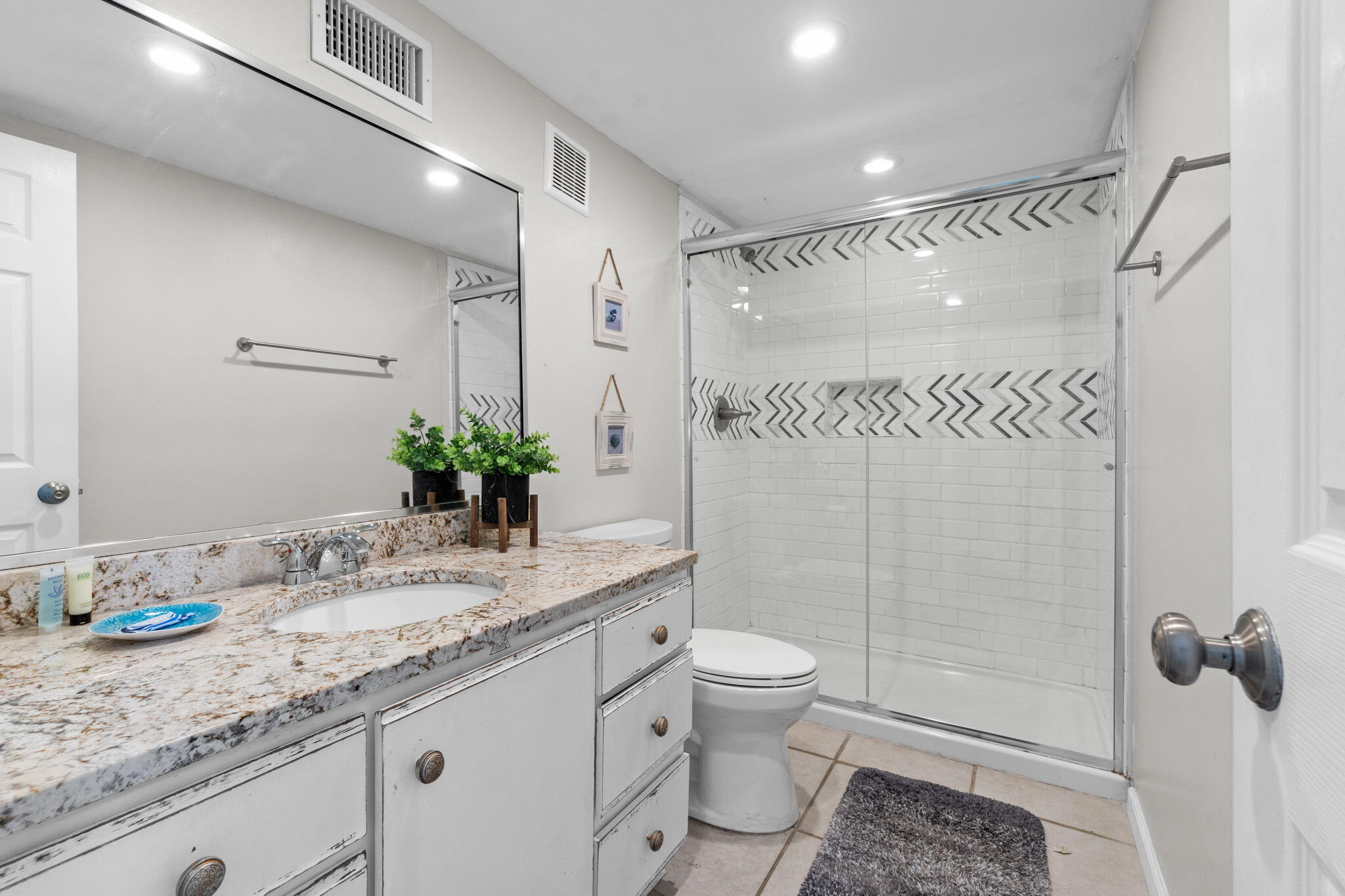 SOUTHWIND 1 CONDO - Residential
