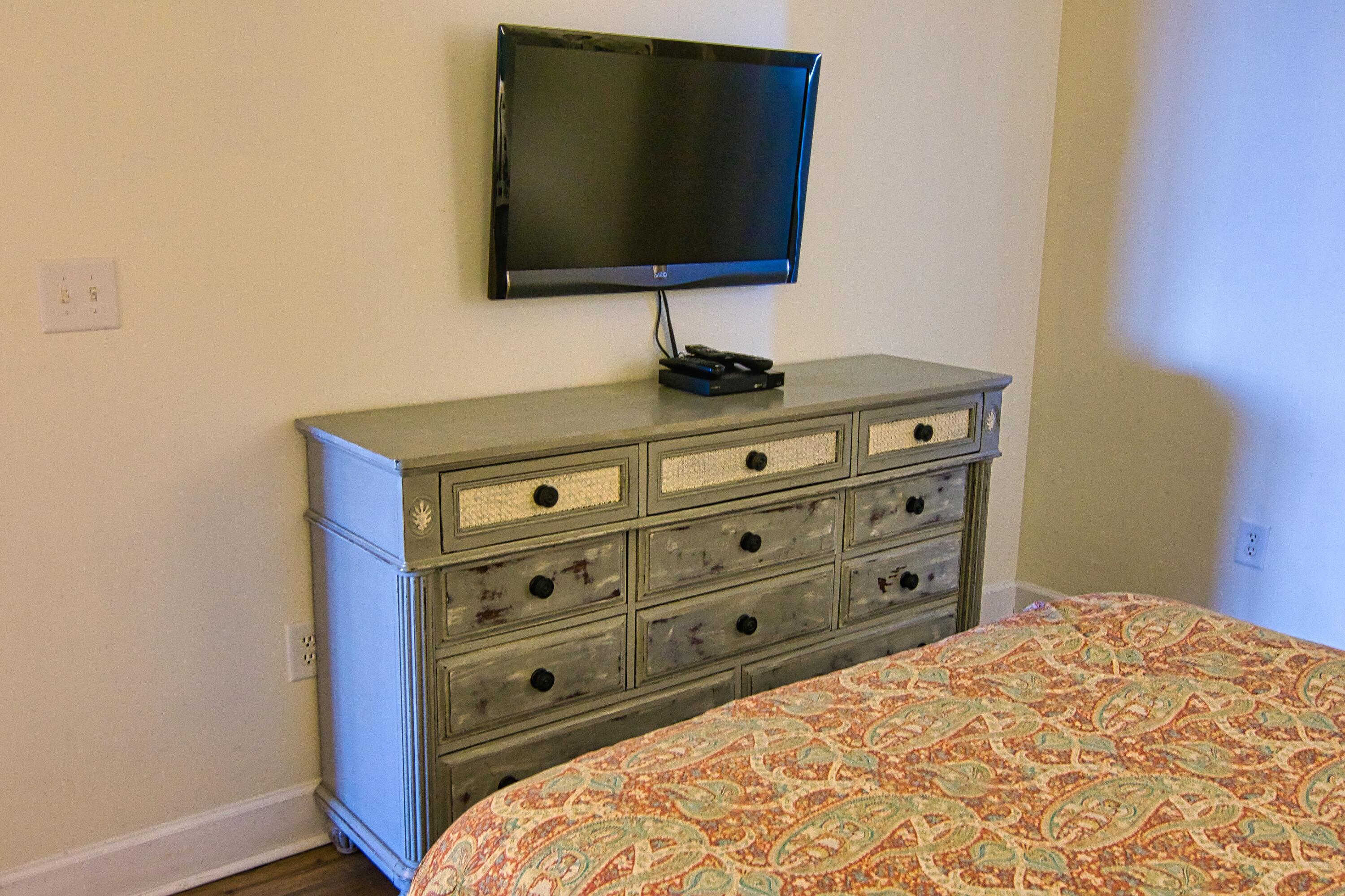 SUNRISE BEACH - Residential