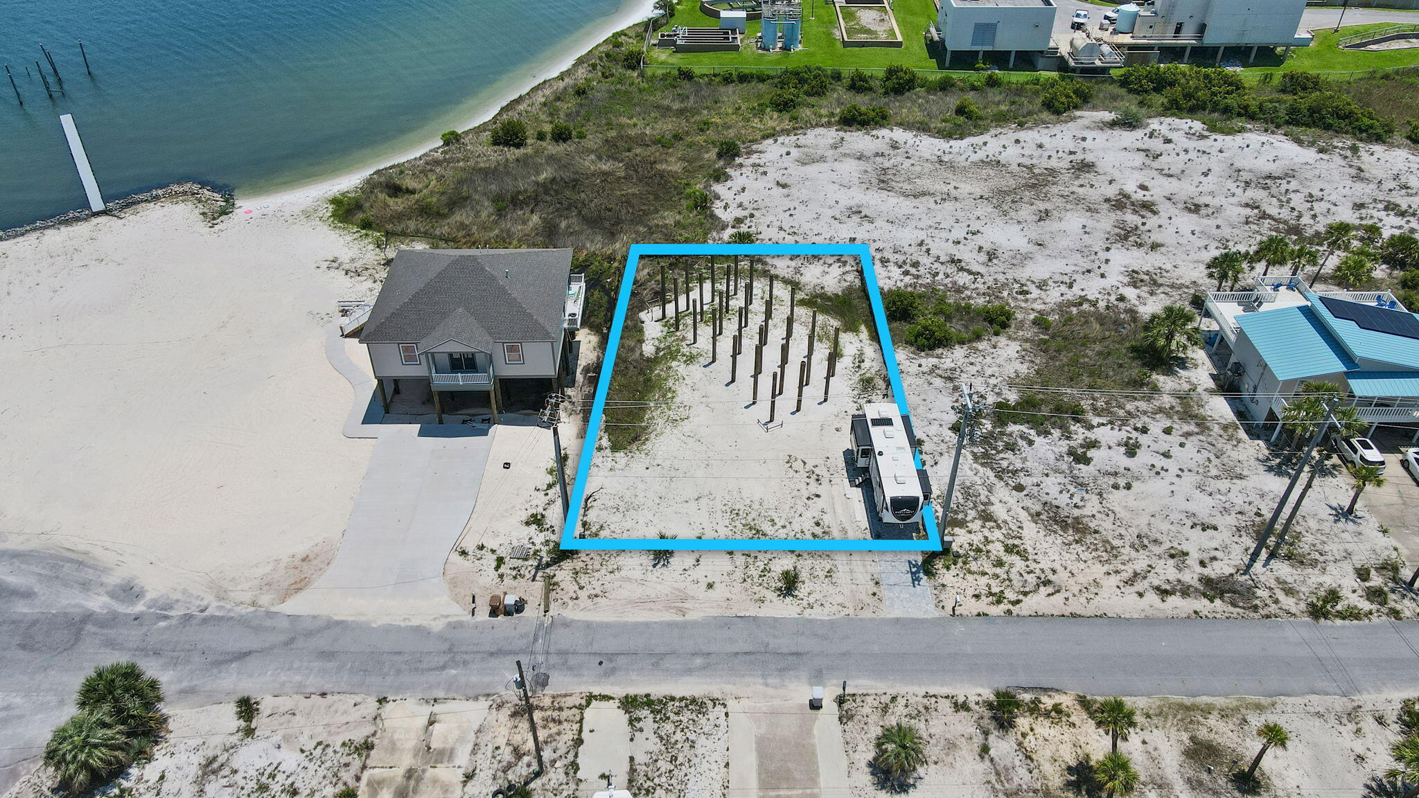 NO RECORDED SUBDIVISION - Land
