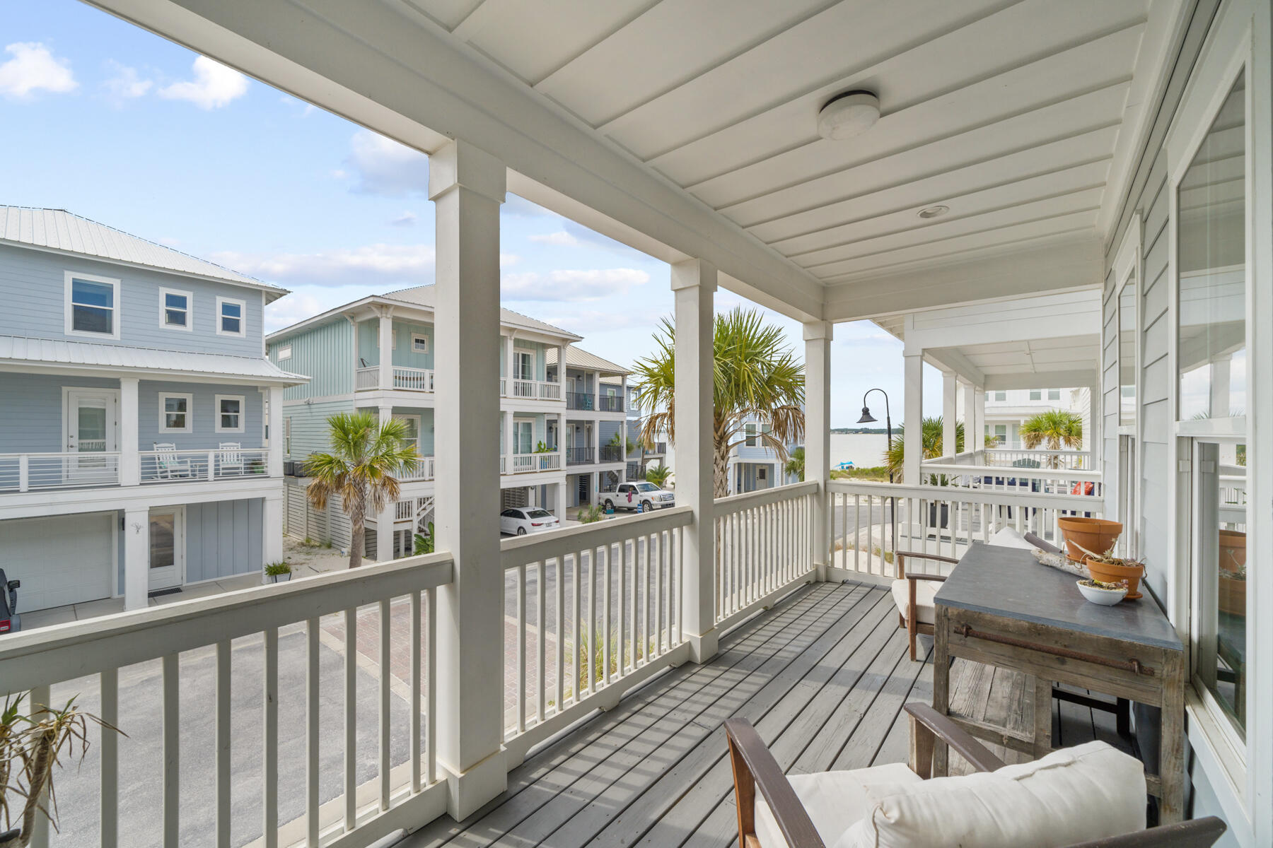 BY THE SEA - Residential