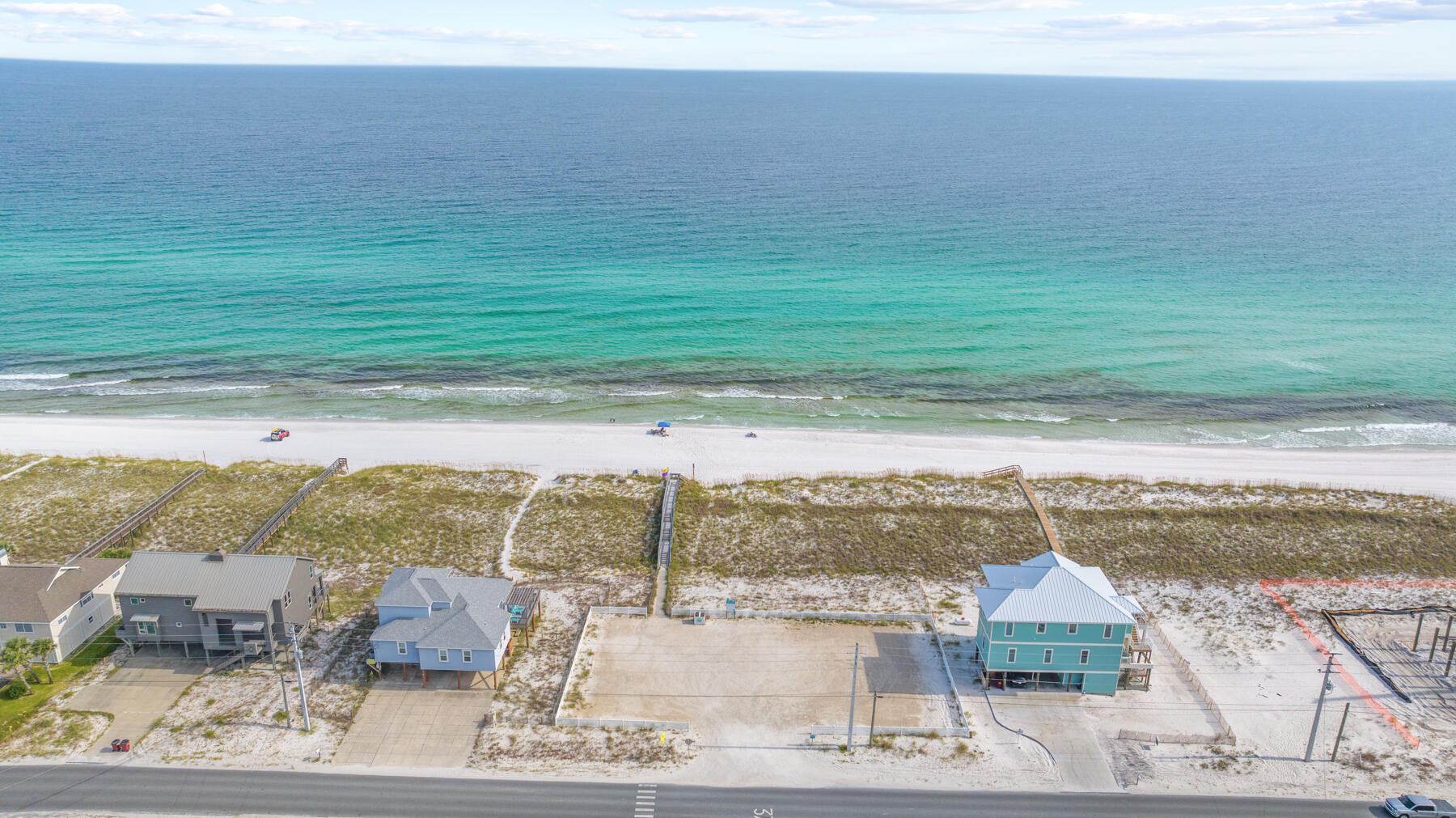 BY THE SEA - Residential