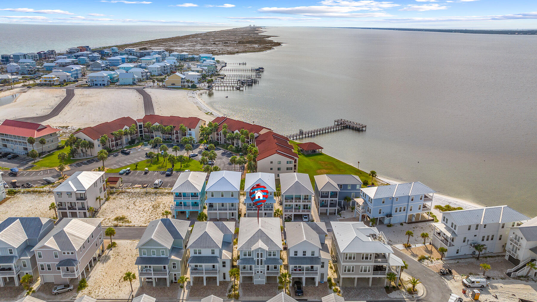 BY THE SEA - Residential