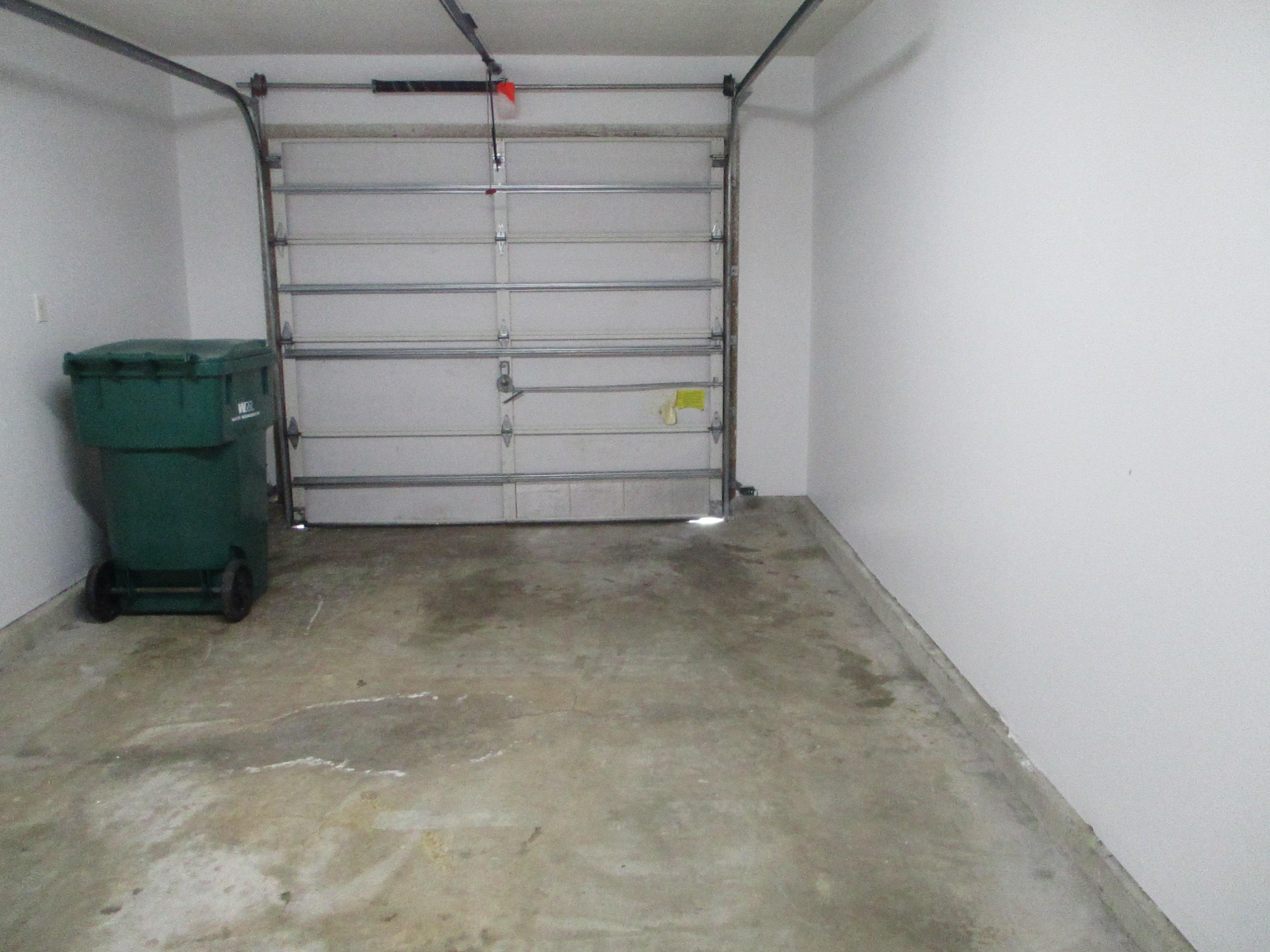 Schneider Dr T/H - Residential Lease