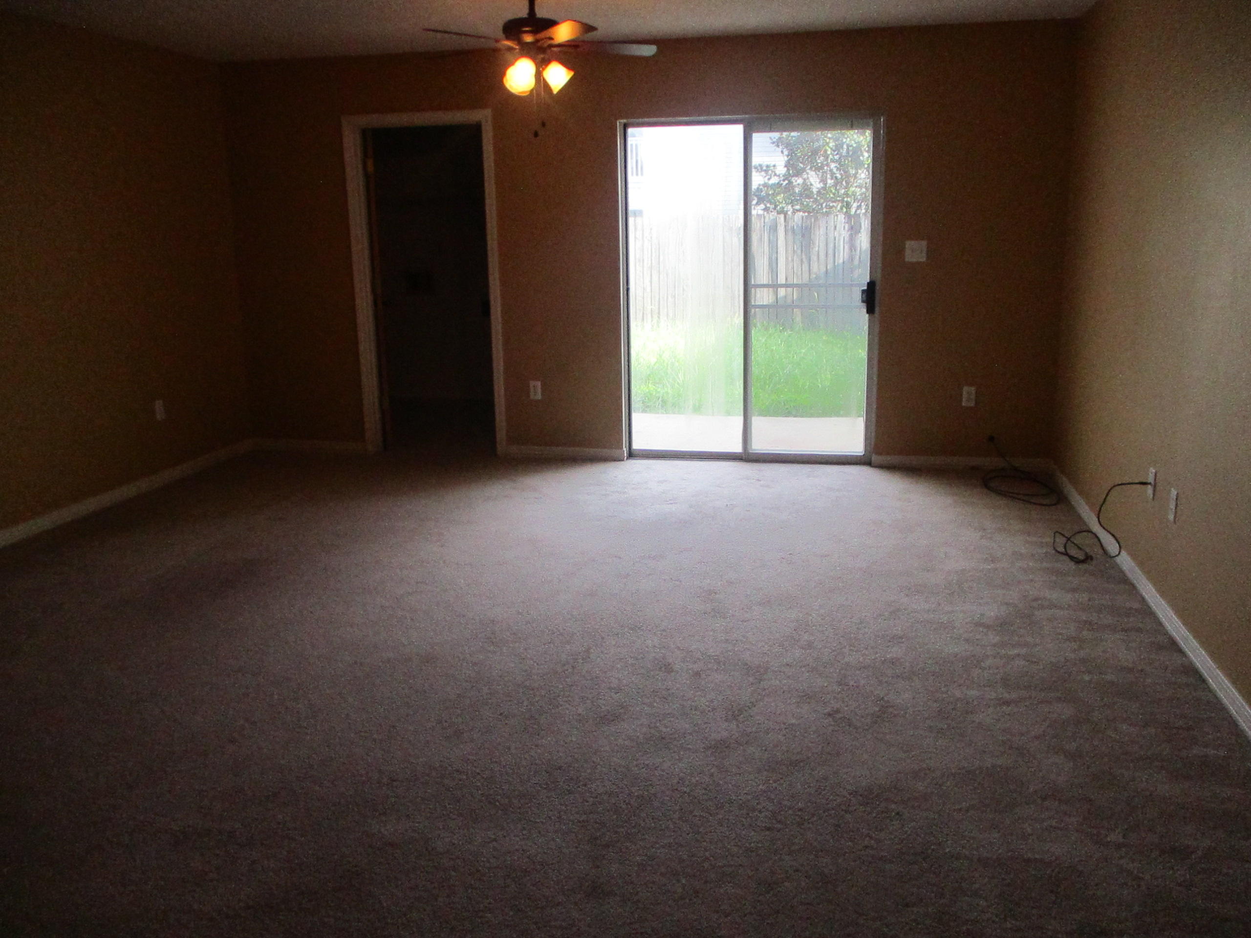 Schneider Dr T/H - Residential Lease