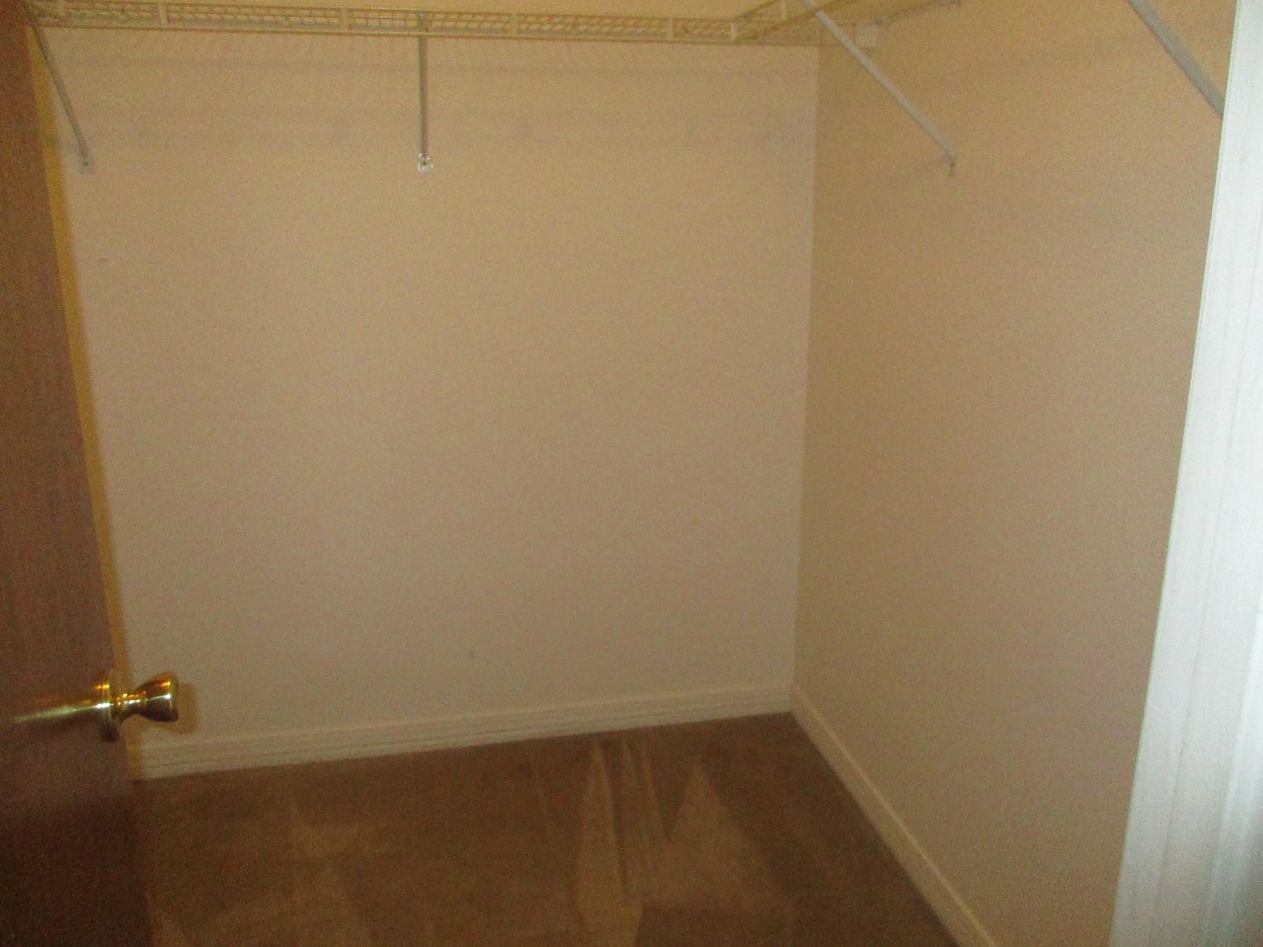 Schneider Dr T/H - Residential Lease