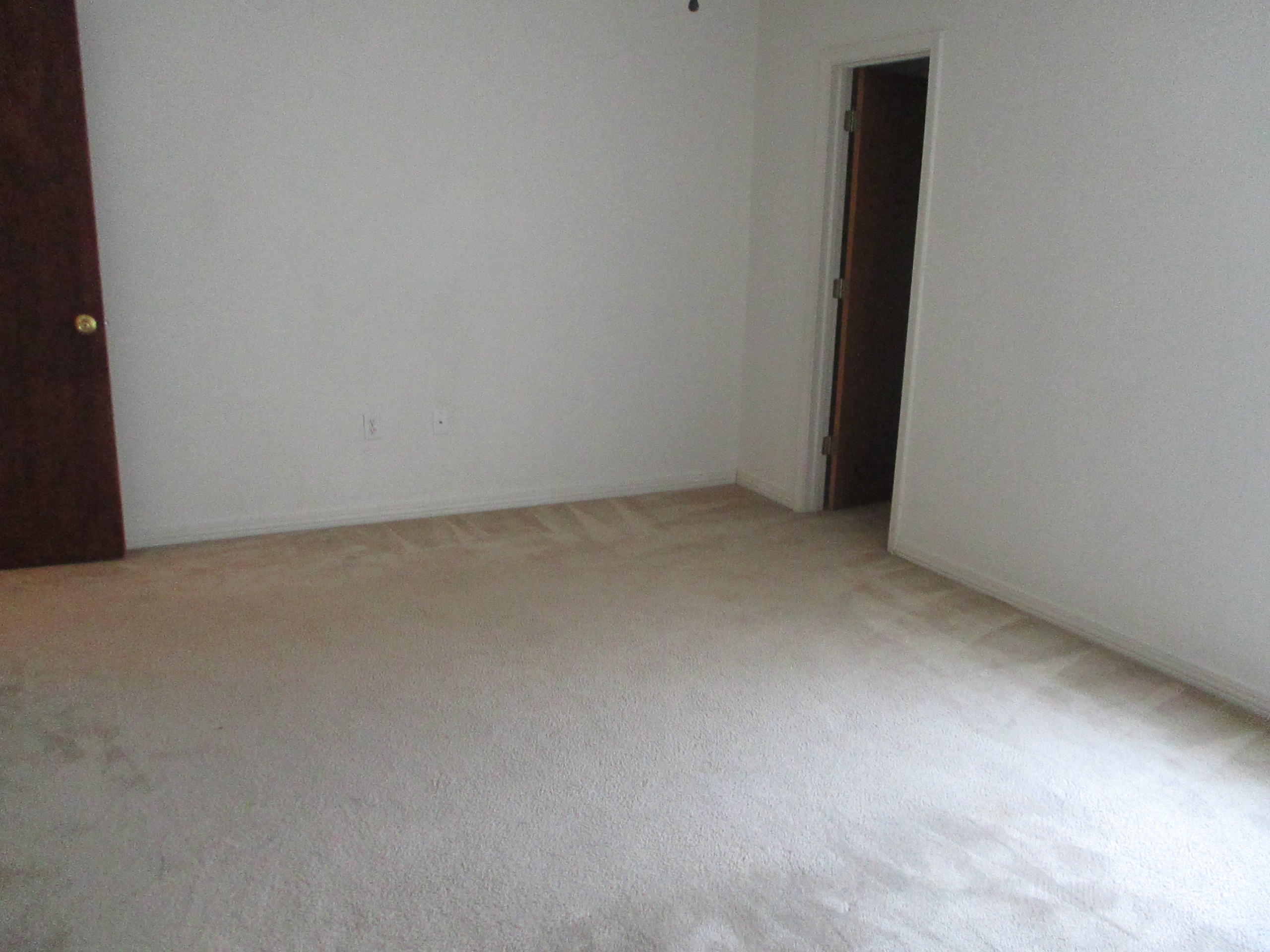 Schneider Dr T/H - Residential Lease