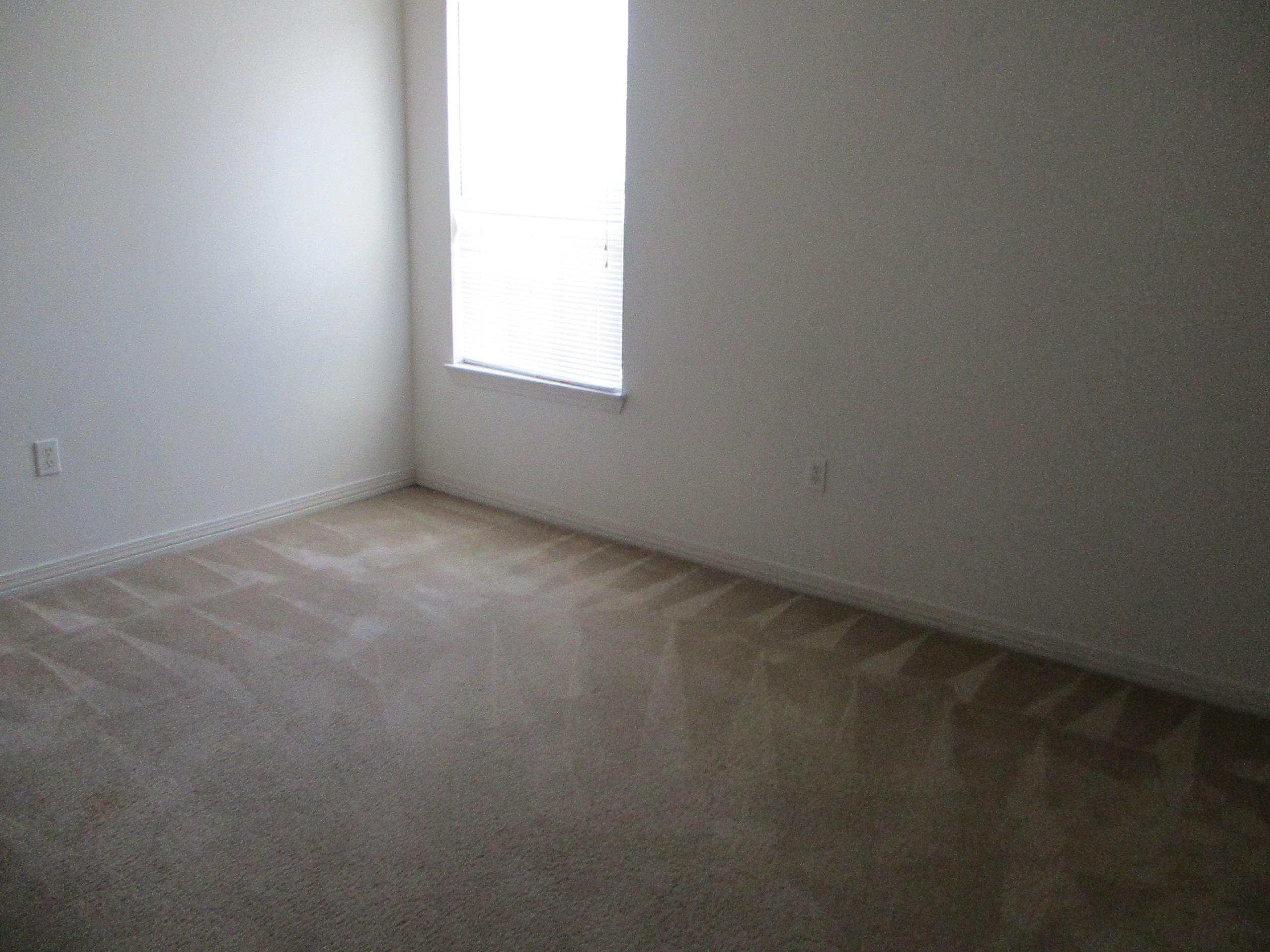 Schneider Dr T/H - Residential Lease